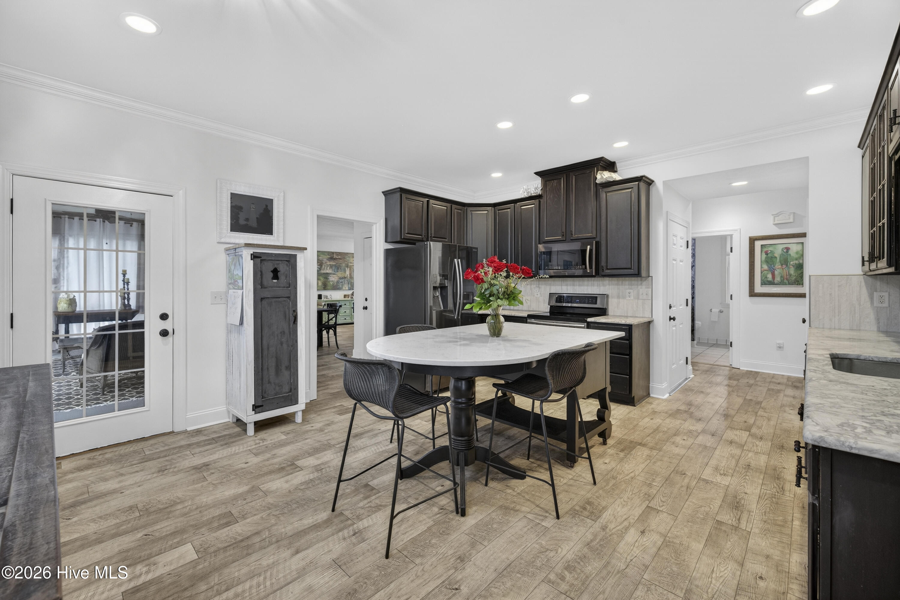 100557060 | Photo 13