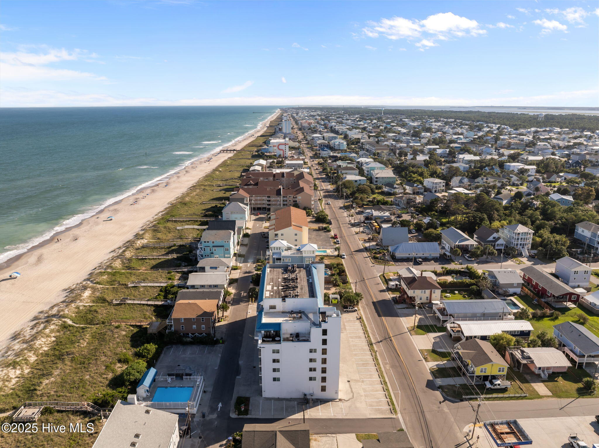 100570522 | Photo 58