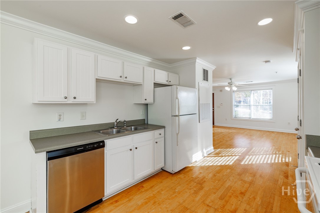 1035 Barnett Shoals Road 1010