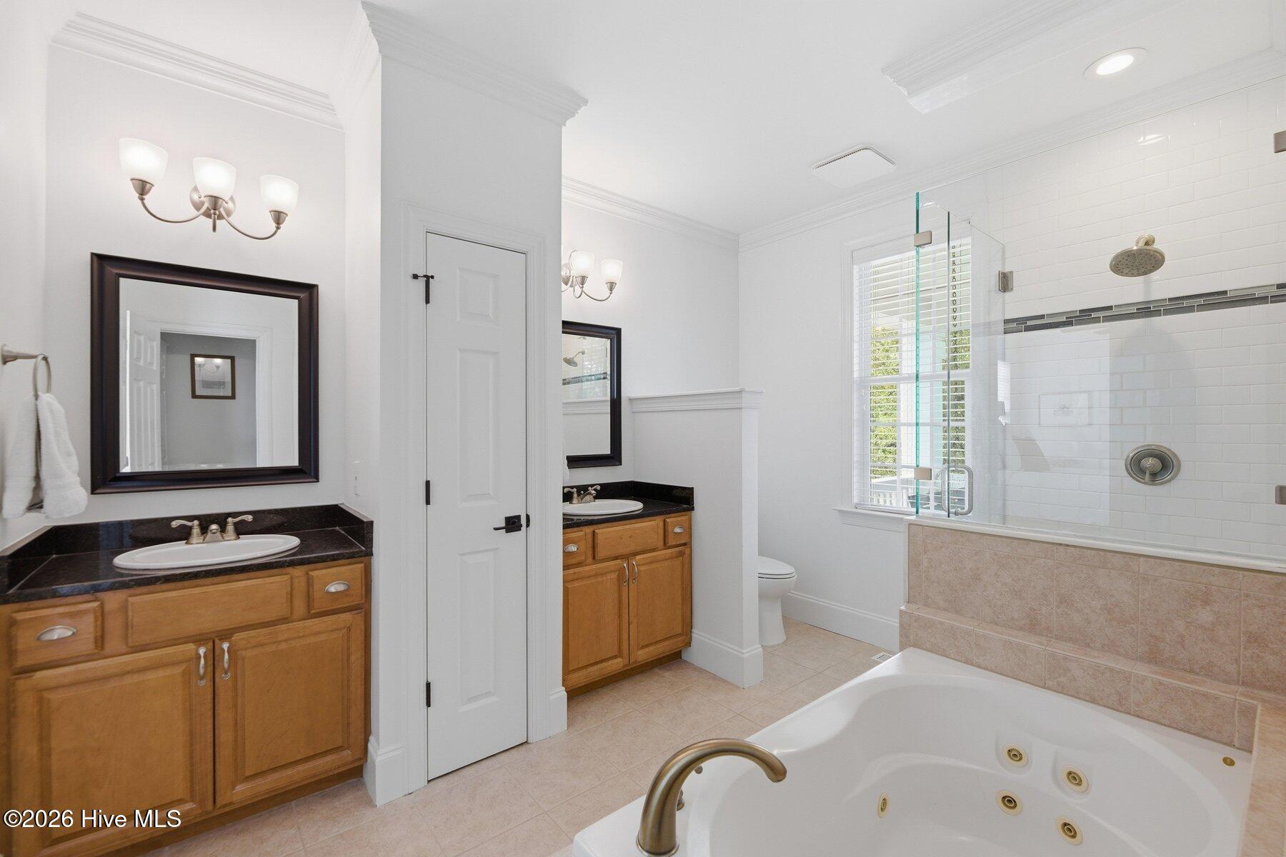 100564034 | Photo 24