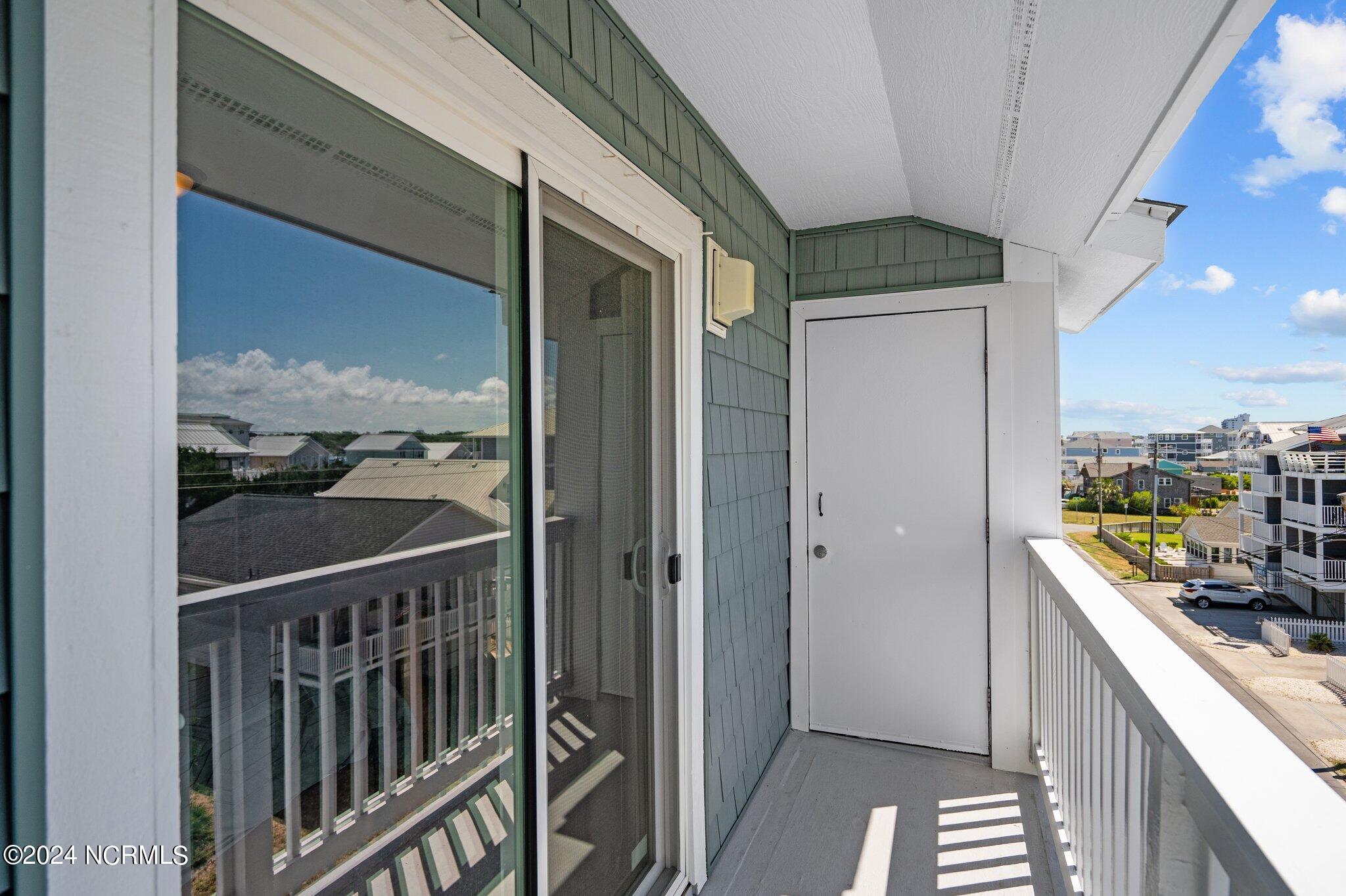 1308 Carolina Beach Avenue N 3a, Carolina Beach, NC 28428 – photo 20: 34-web-or-mls-DSC09838