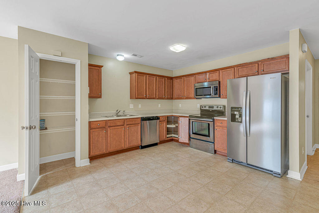 100545122 | Photo 13