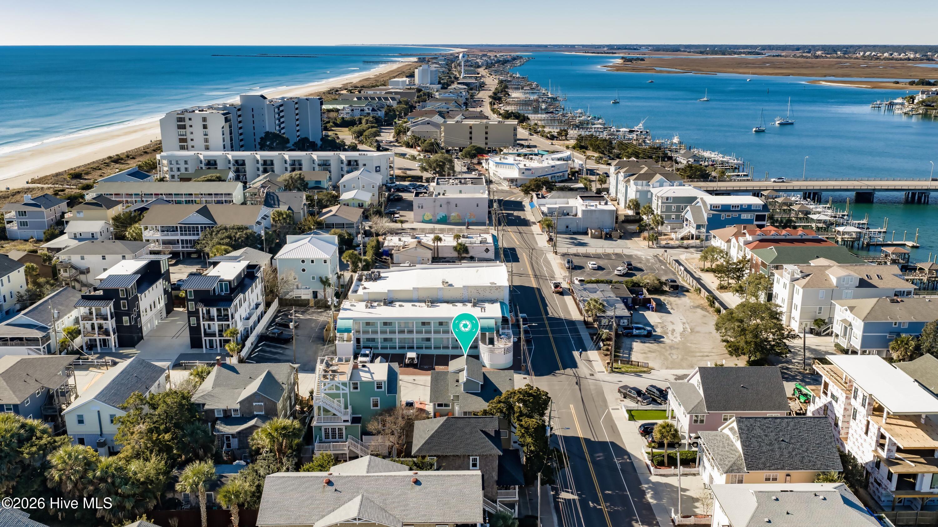 100552807 | Photo 35