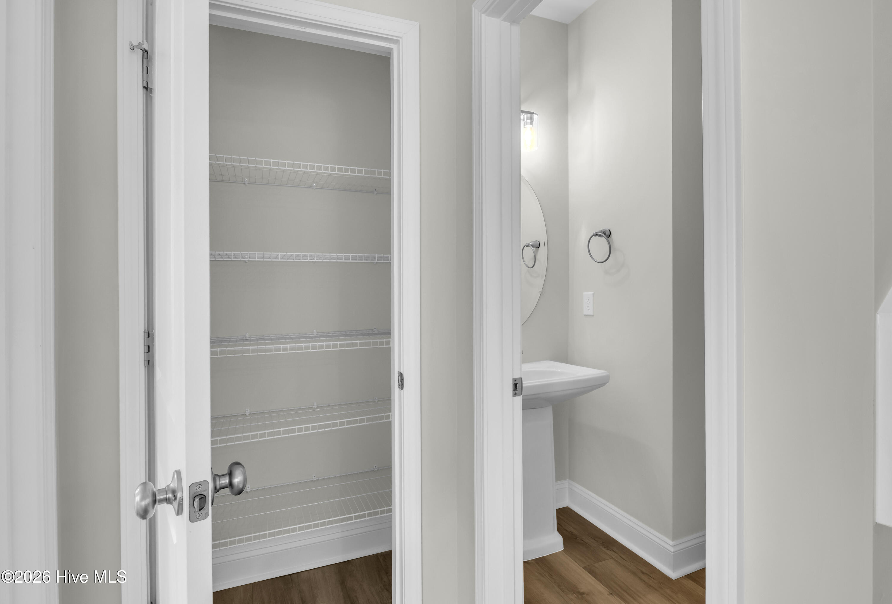 100552791 | Photo 26