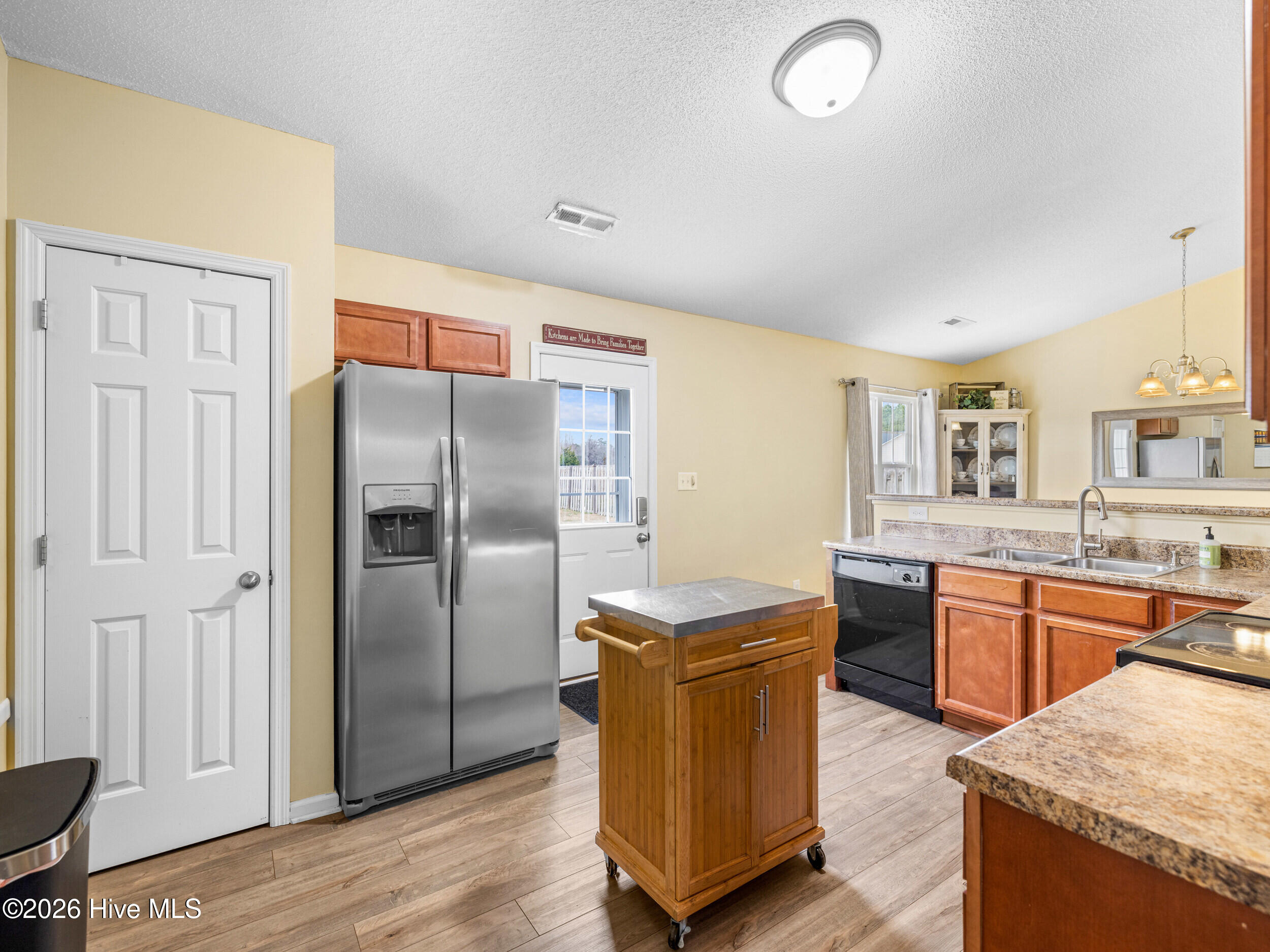 100556892 | Photo 13