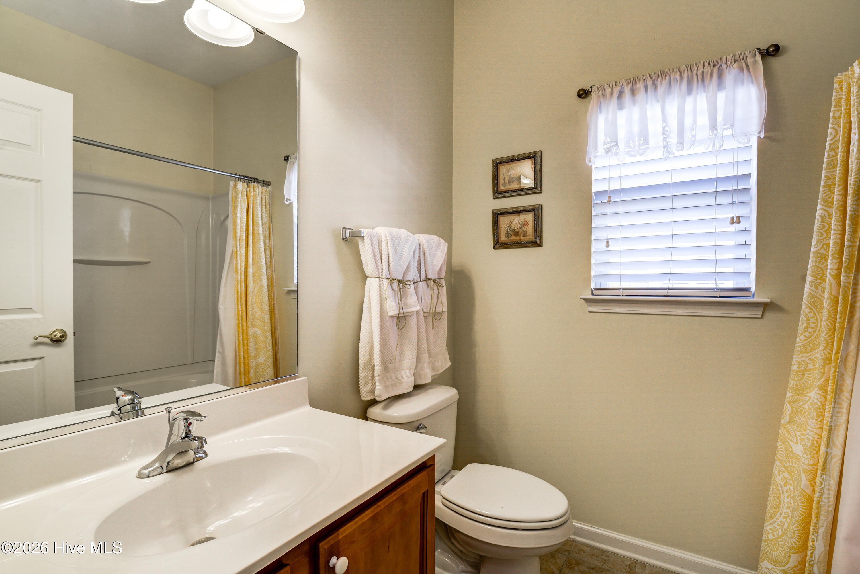 100554732 | Photo 26