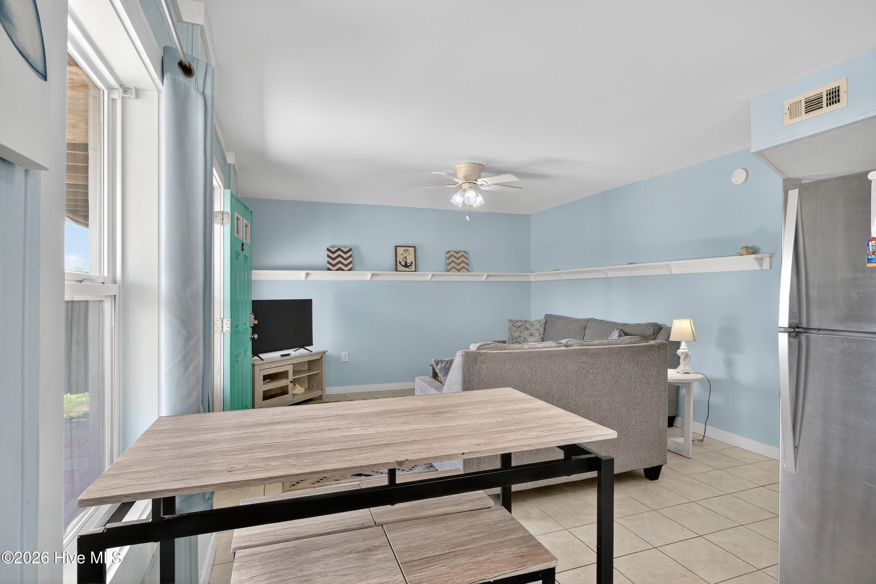 100558855 | Photo 44