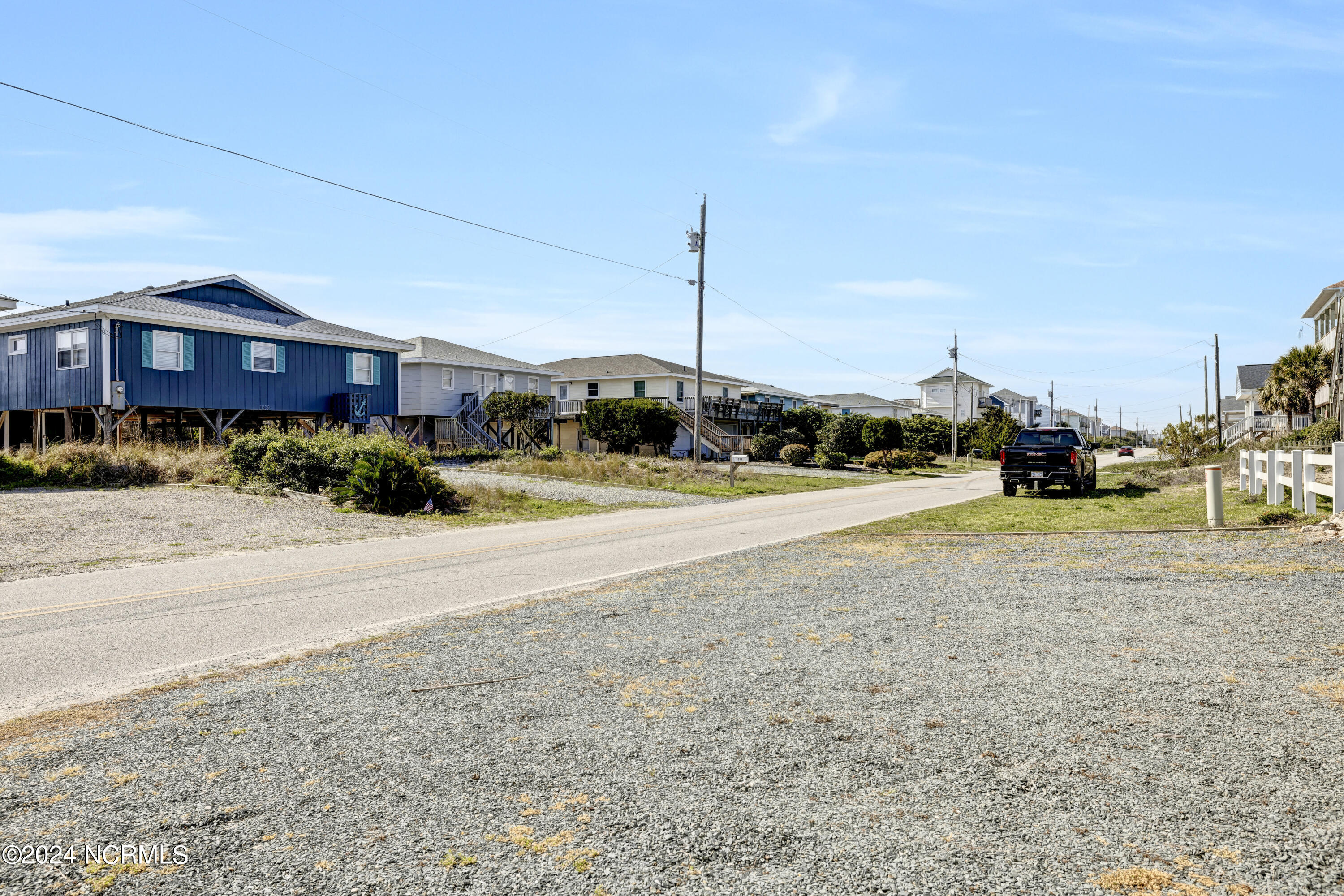 Undisclosed Address, Topsail Beach, NC, 28445