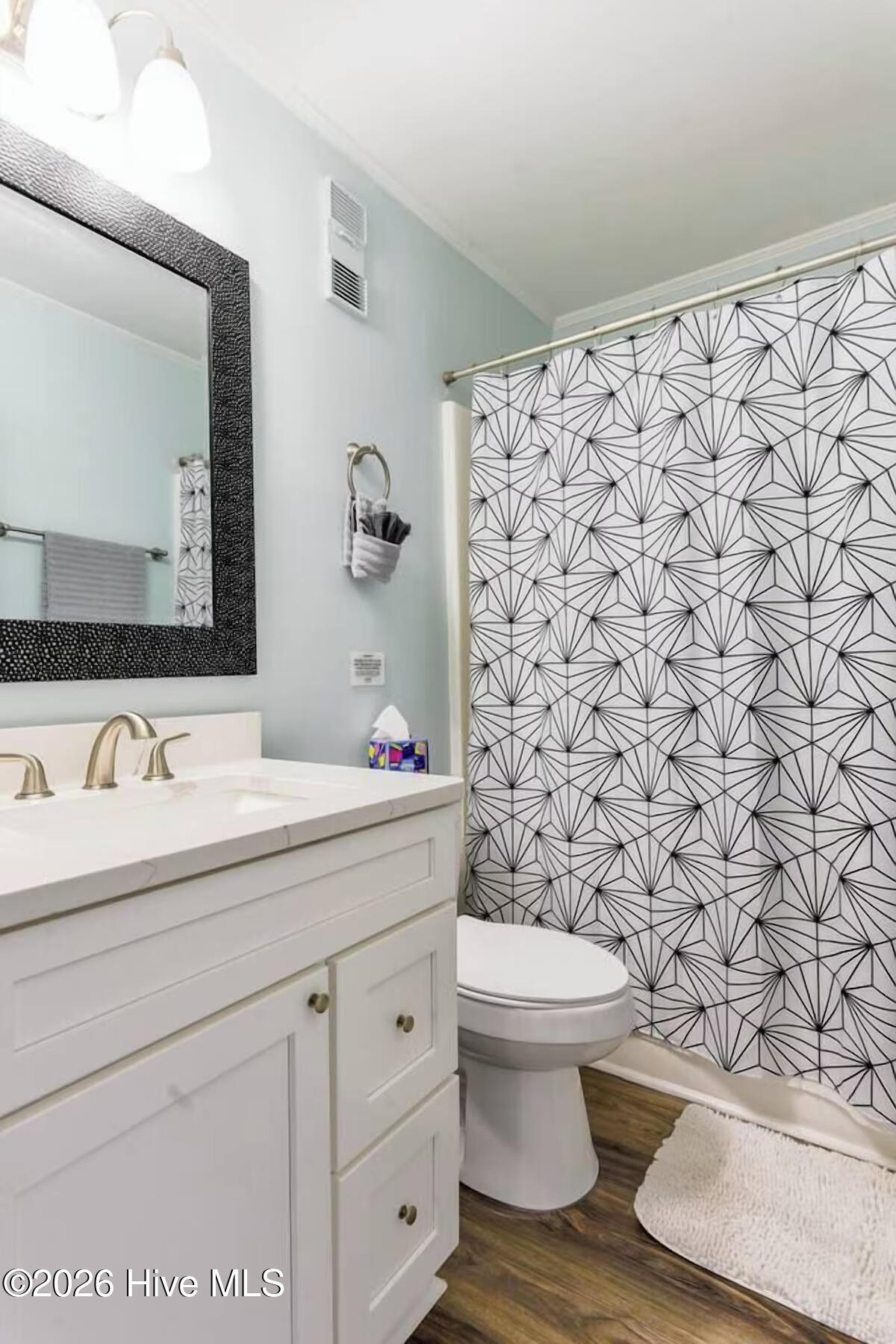 100551753 | Photo 29