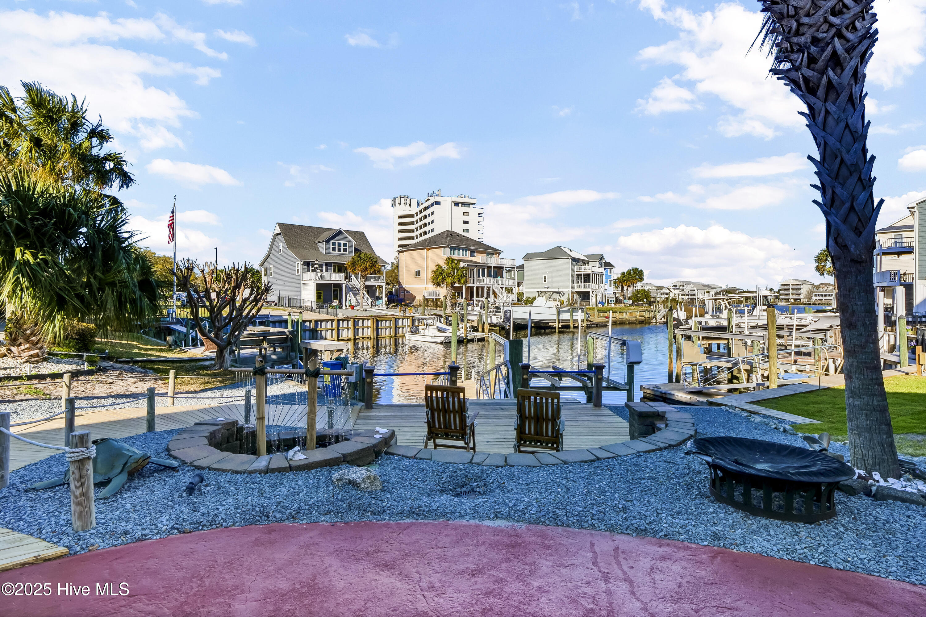 100497628 | Photo 52