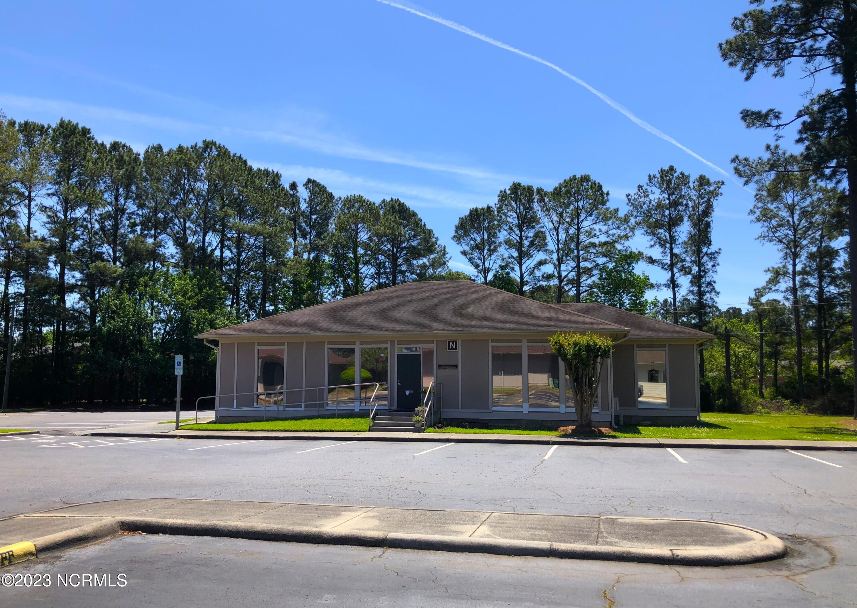 200 Doctors Drive, Jacksonville, NC, 28546
