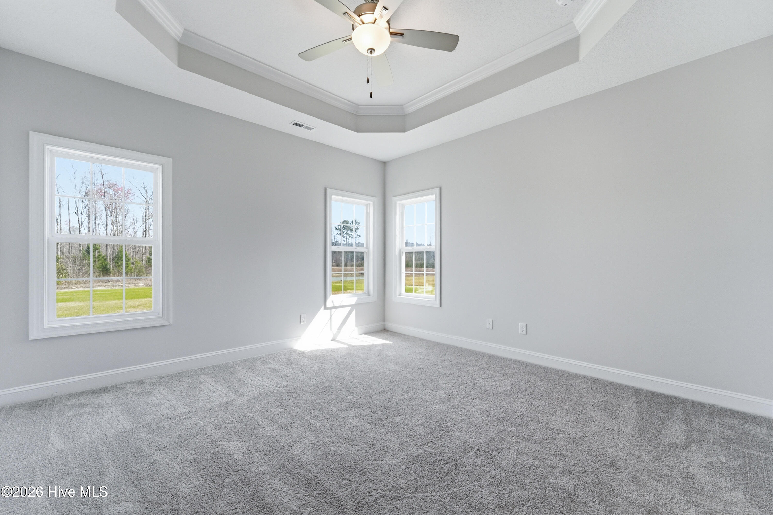 100521847 | Photo 14