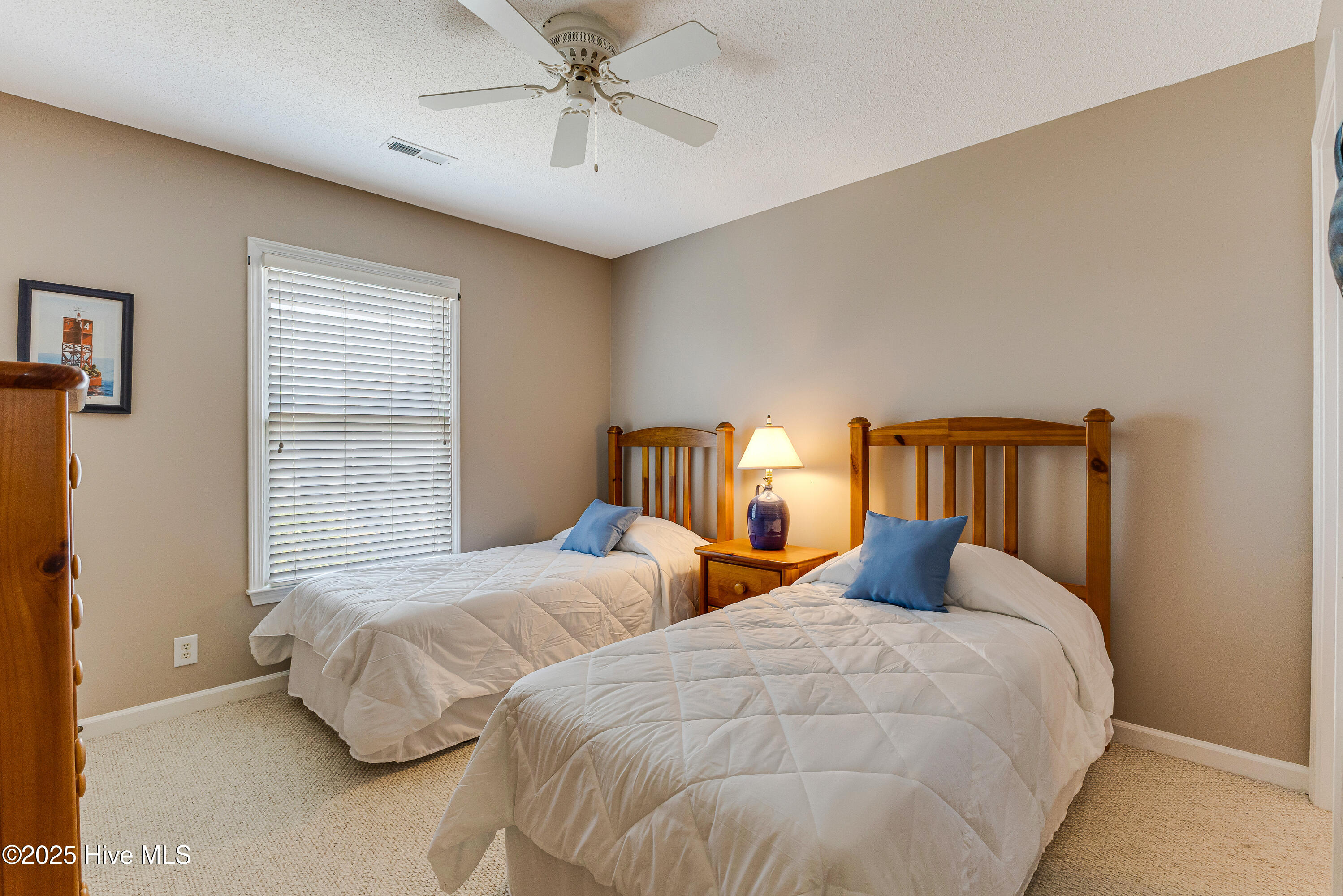 100522444 | Photo 31