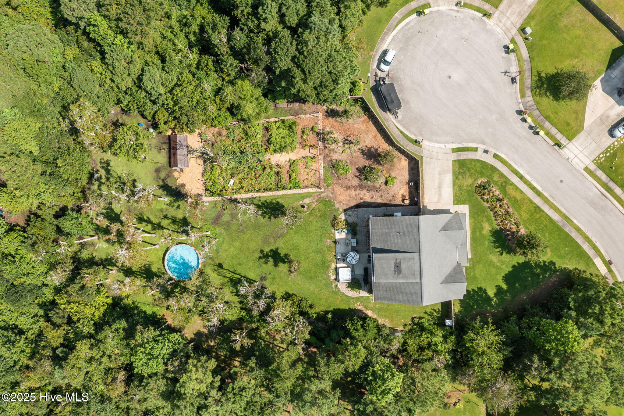 100525324 | Photo 27