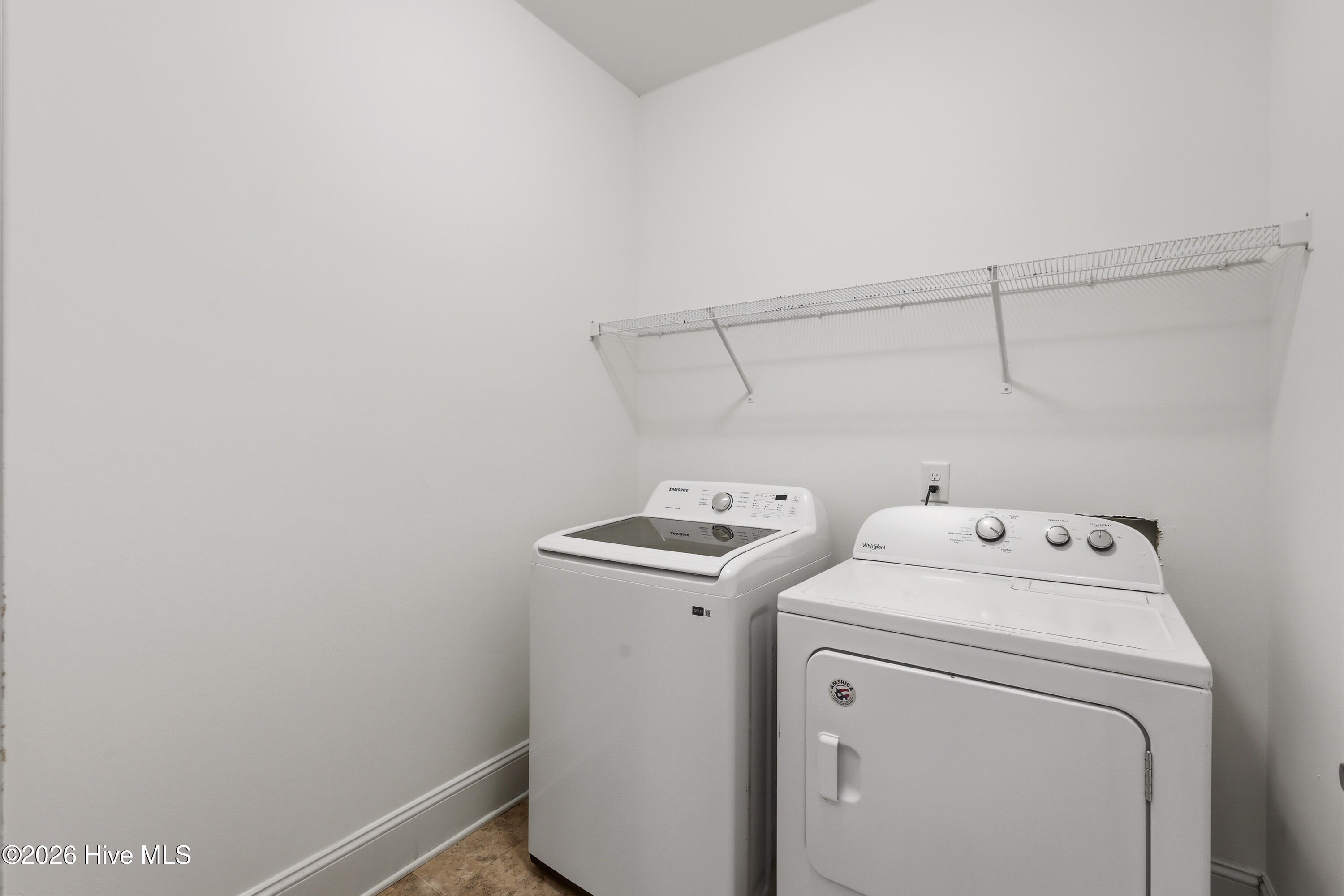 100554068 | Photo 67