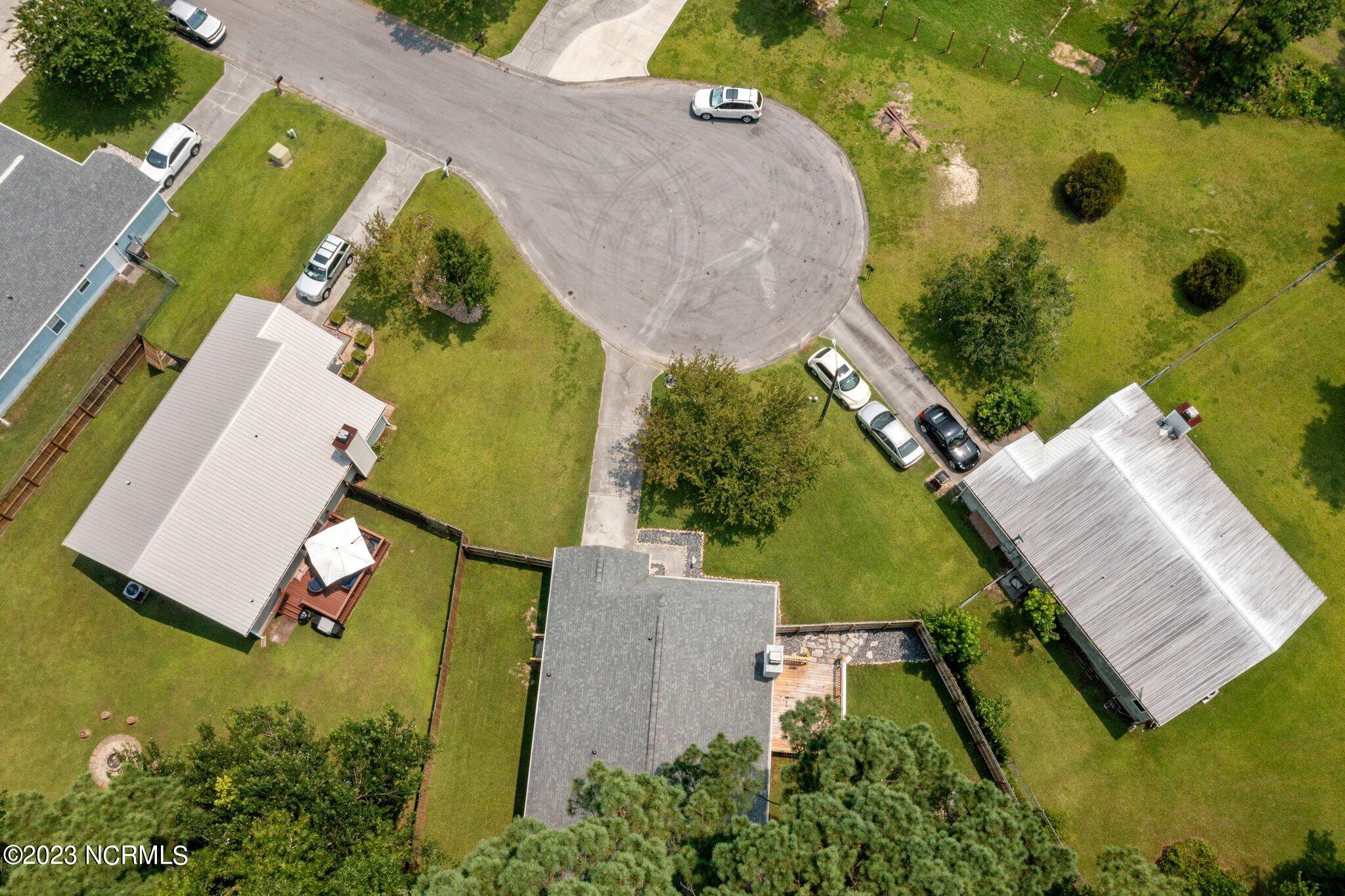 100556244 | Photo 15