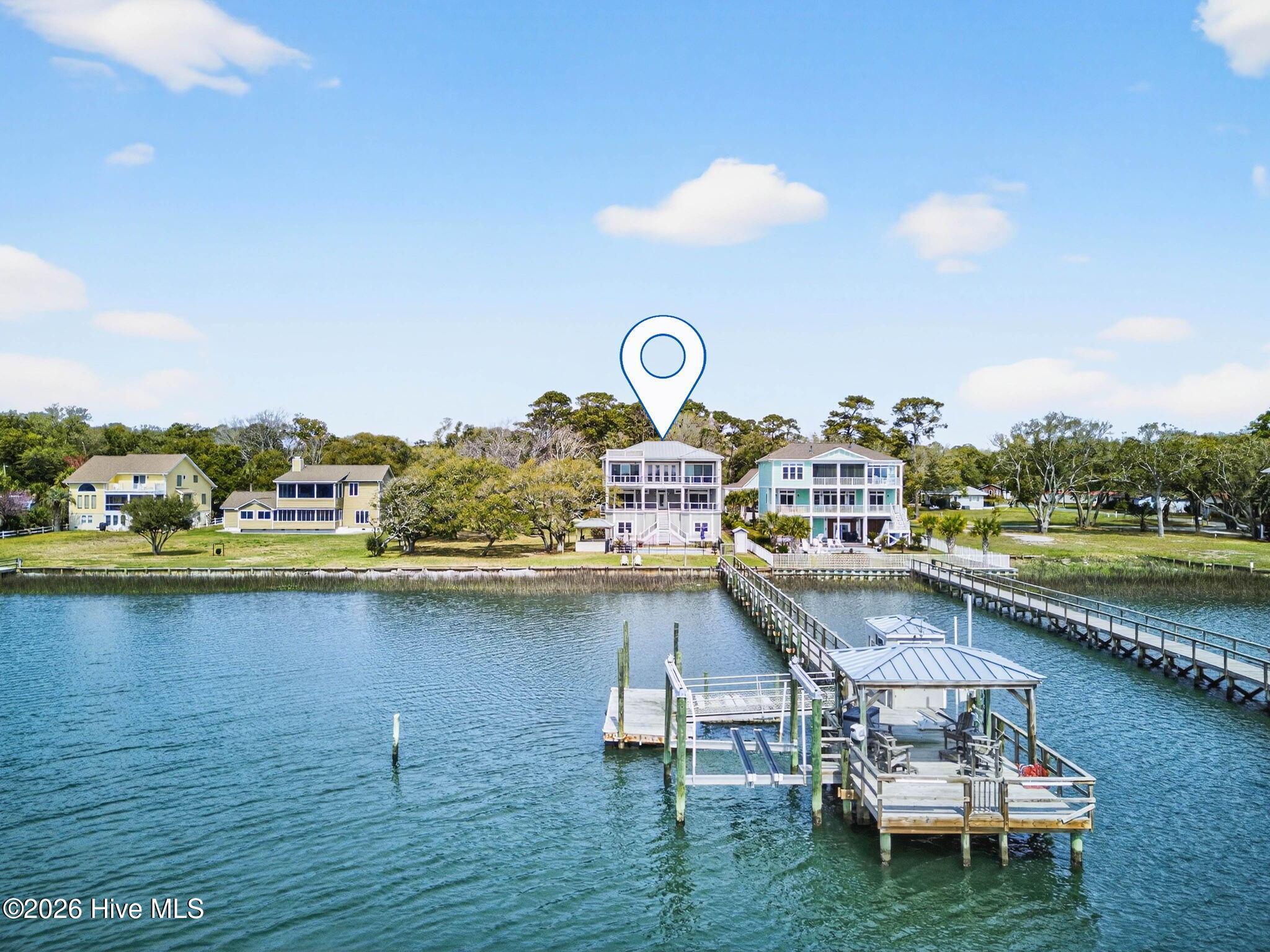 100563982 | Photo 69