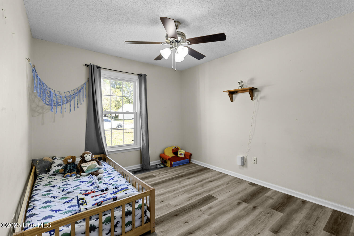 100542574 | Photo 14