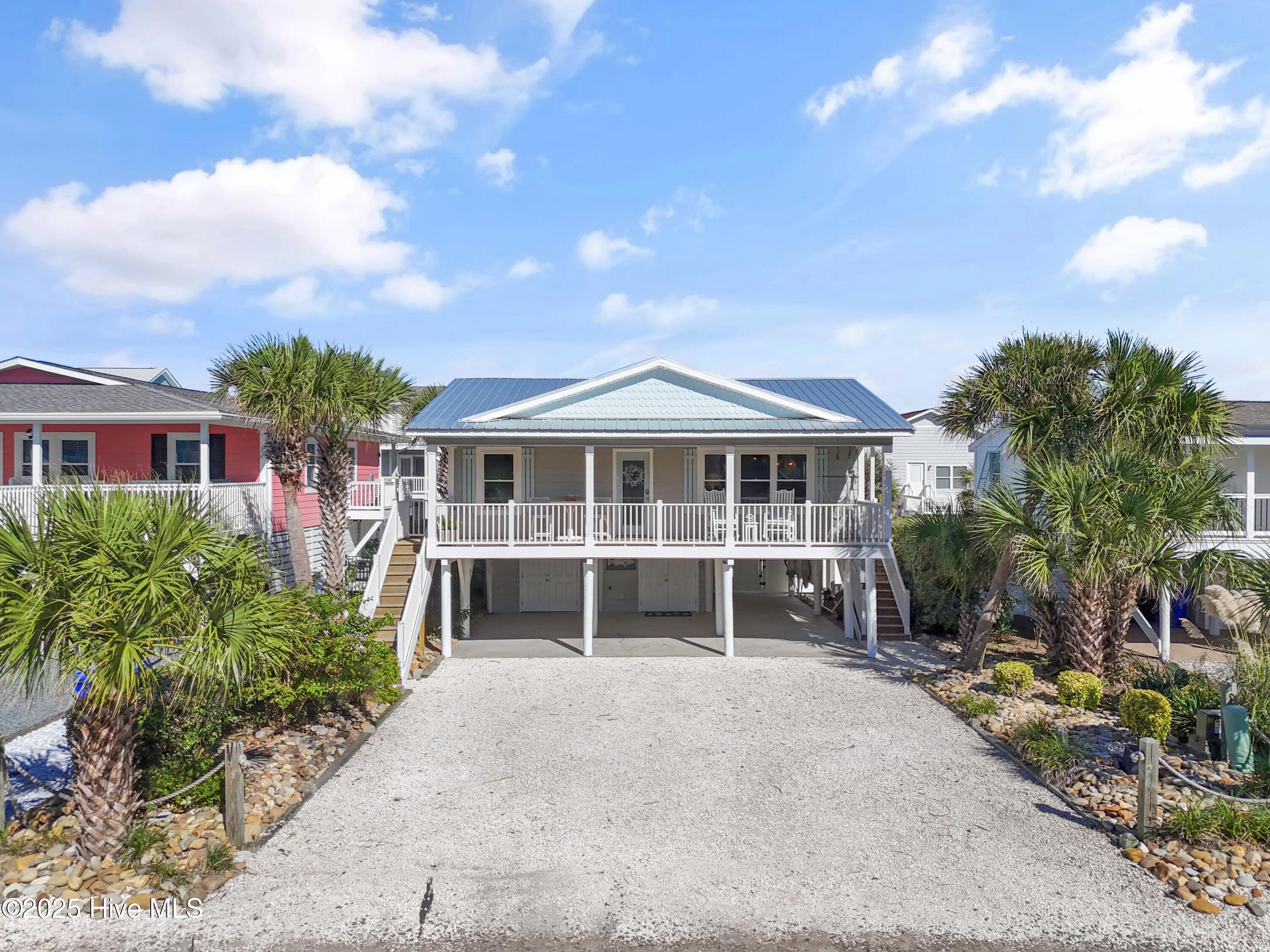 100535227 | Photo 67