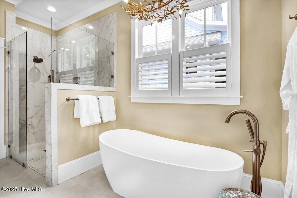 100534393 | Photo 30