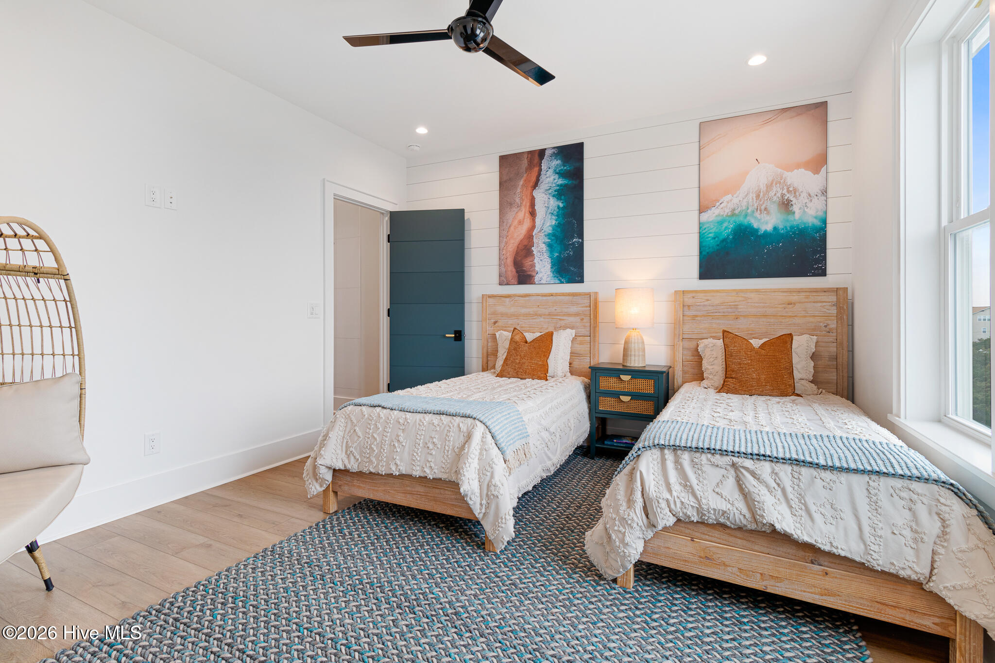 100556926 | Photo 23