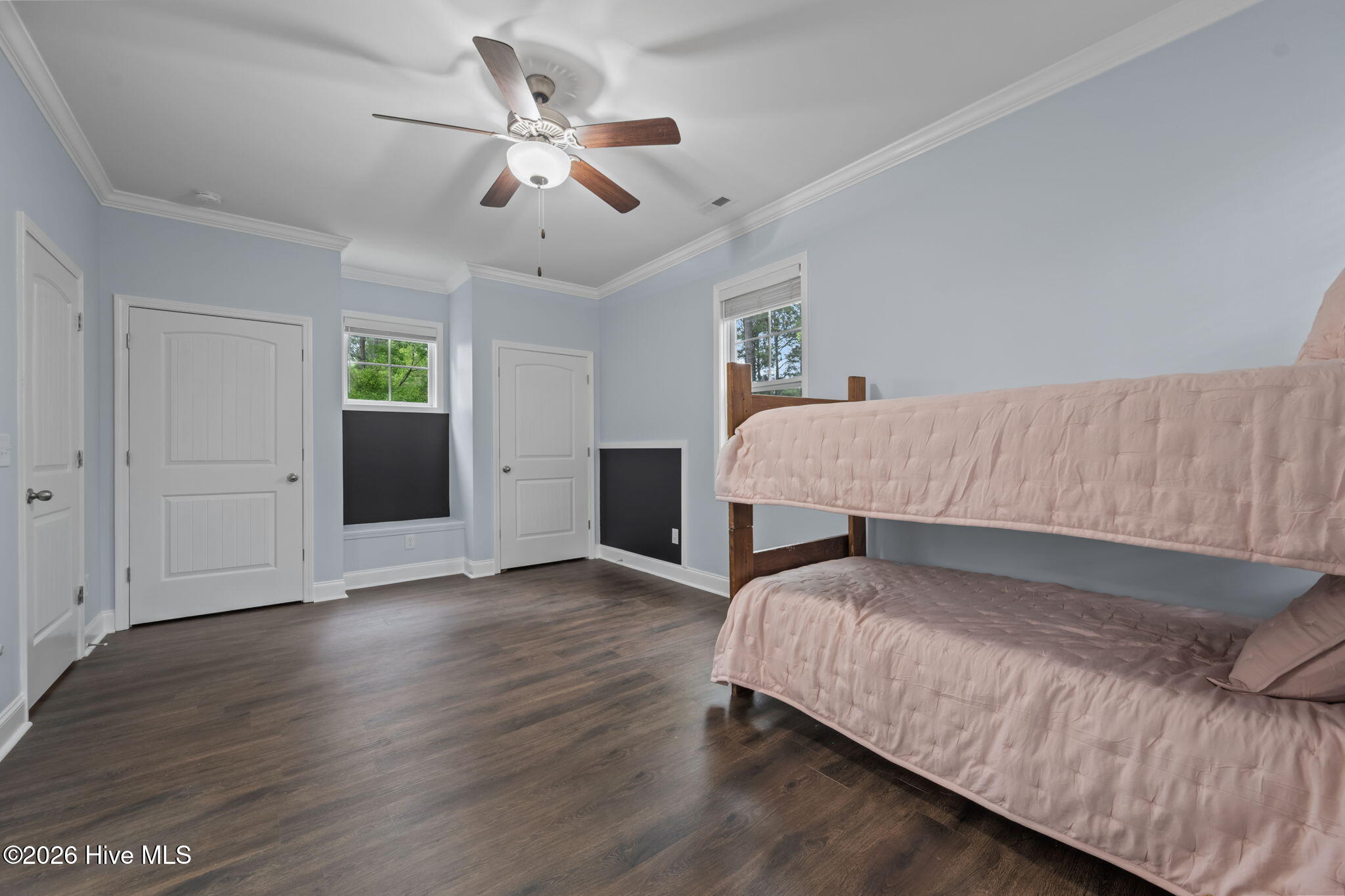 100565759 | Photo 33