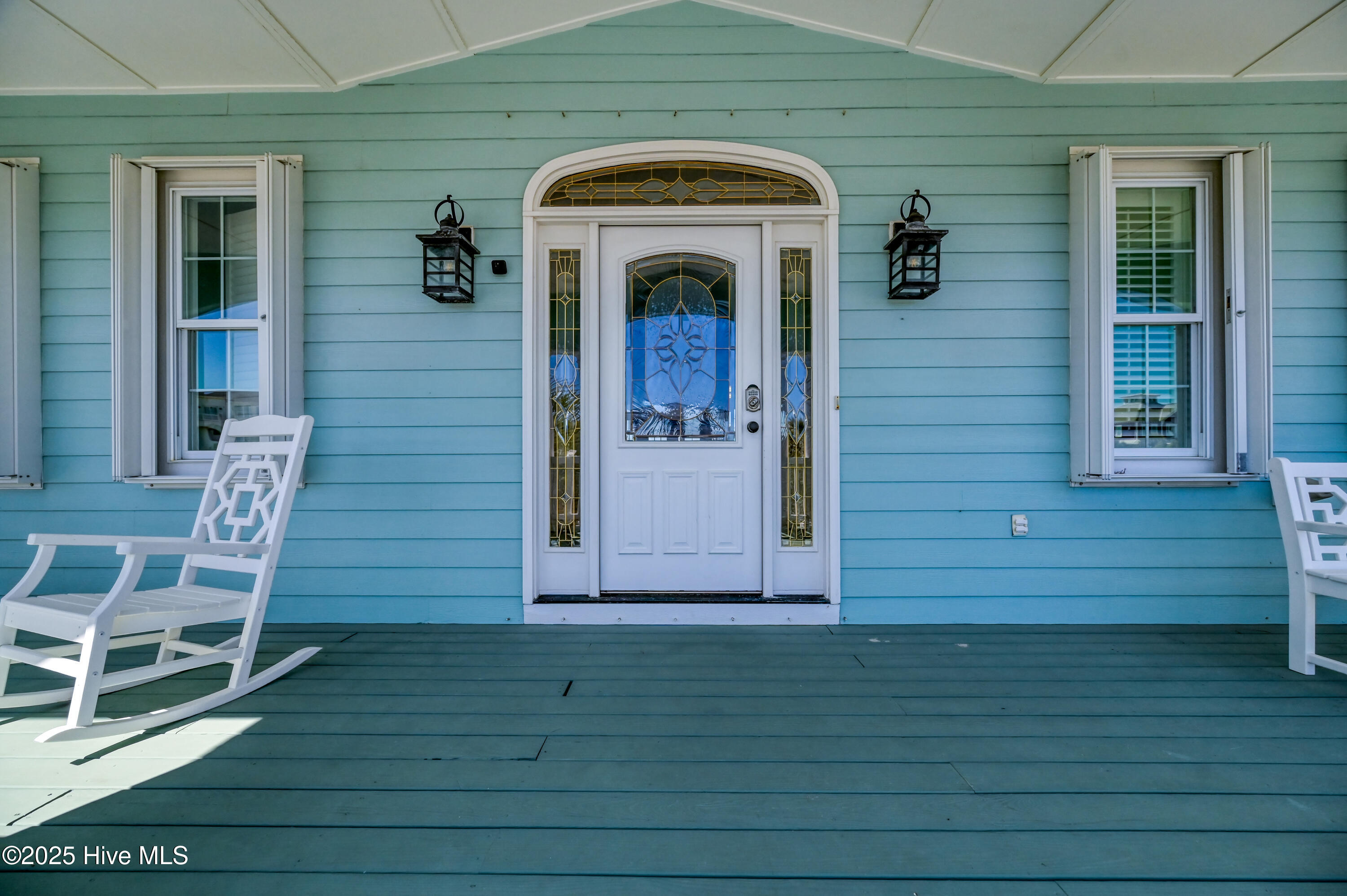 40 Sailview Drive, North Topsail Beach, NC 28460 – photo 7: Front Porch