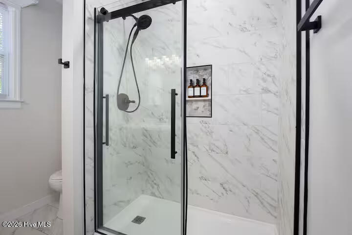 100562028 | Photo 35