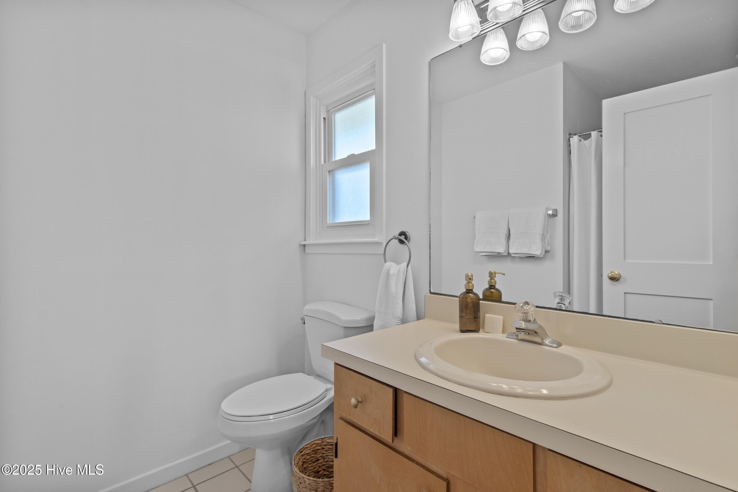 100545997 | Photo 29