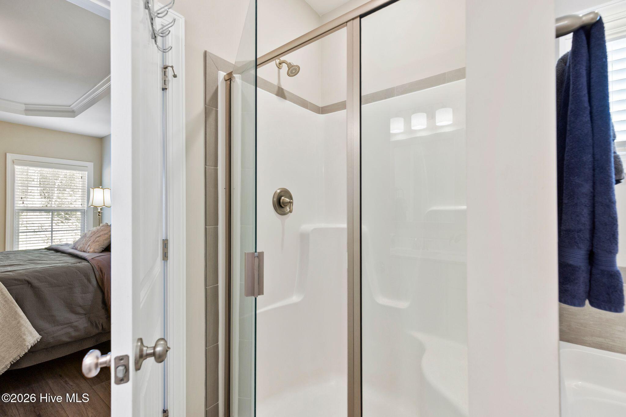 100558926 | Photo 27