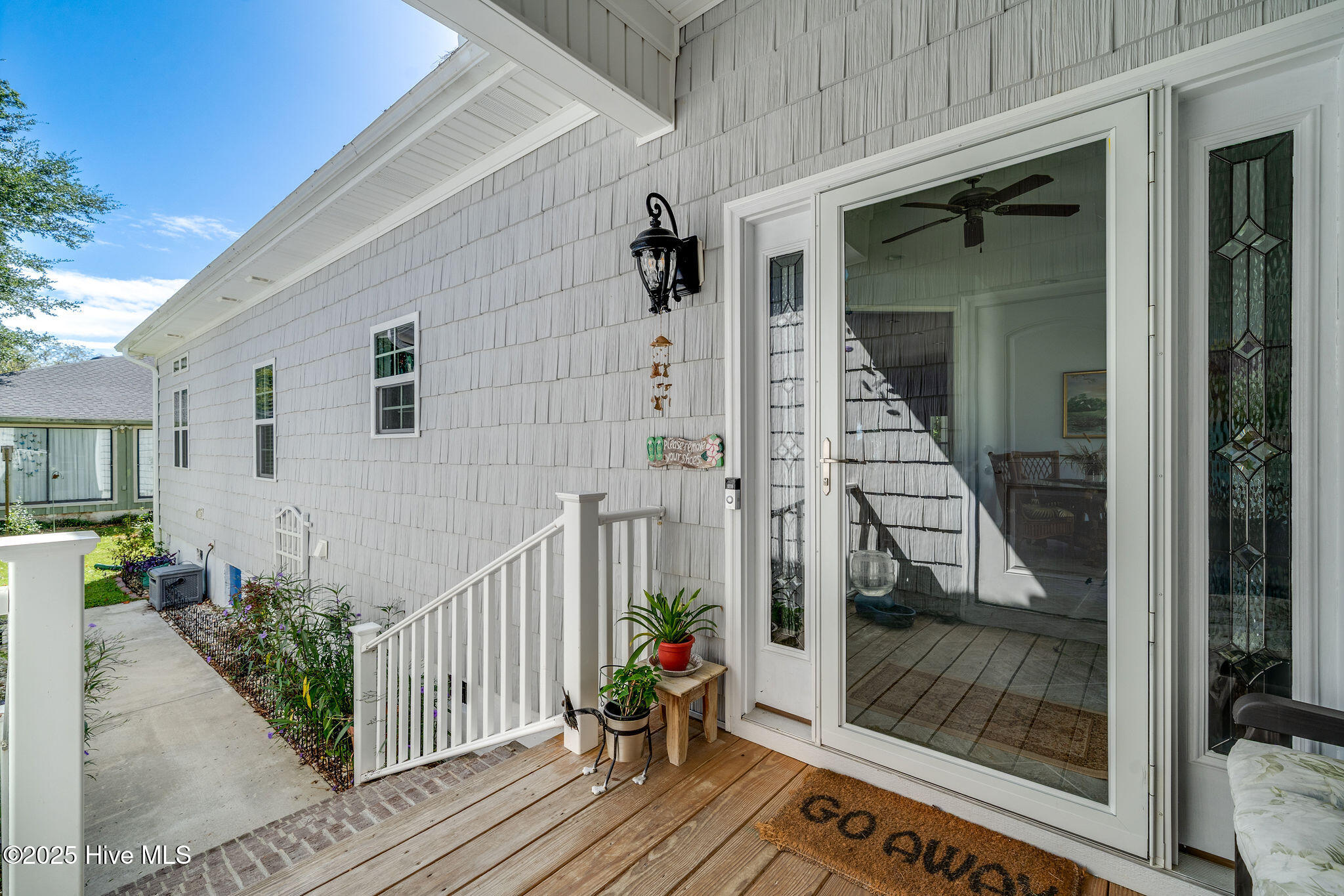 100534572 | Photo 36