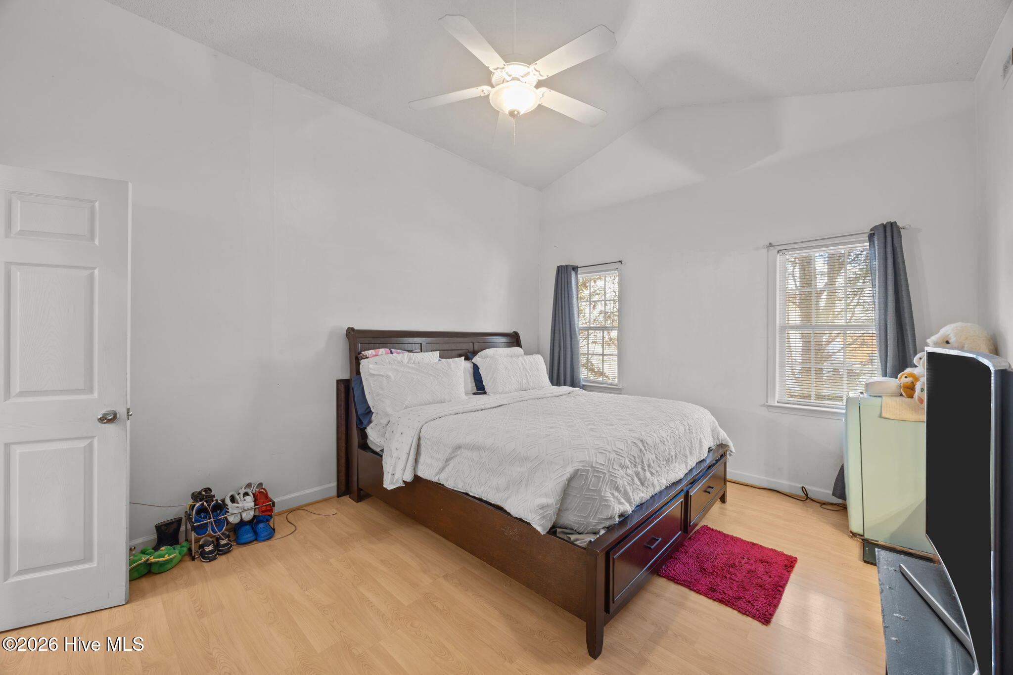 222 Saratoga 