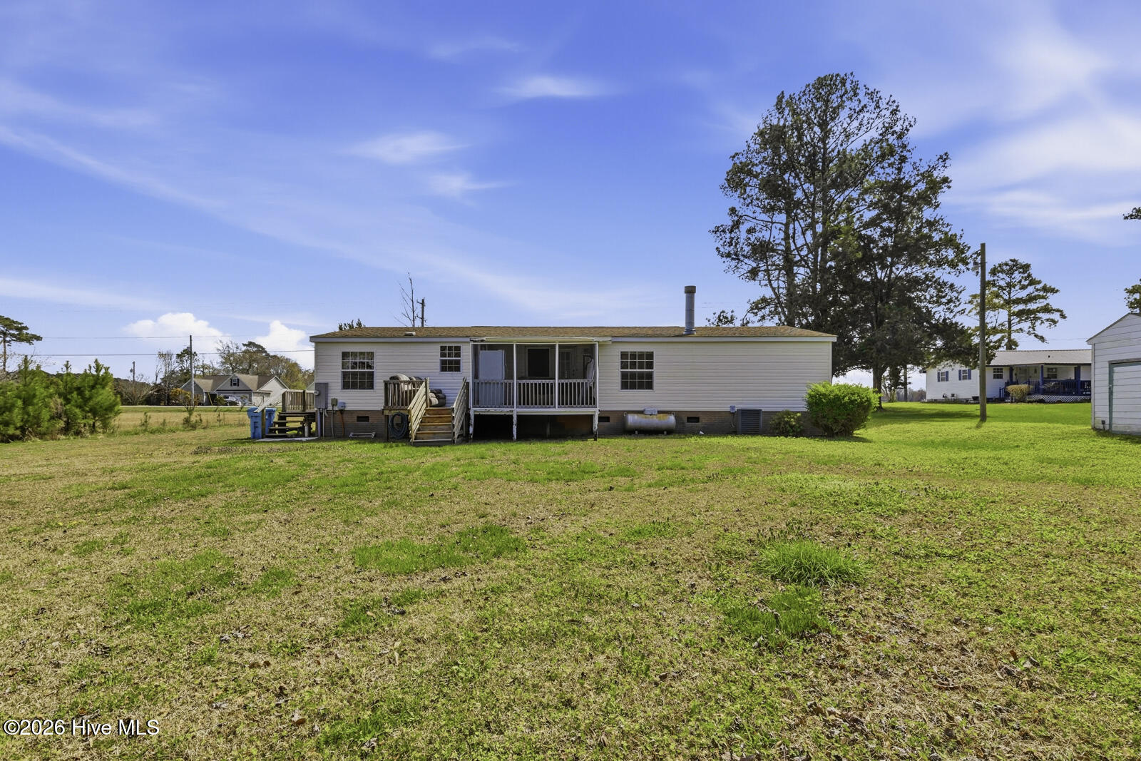 100561628 | Photo 25