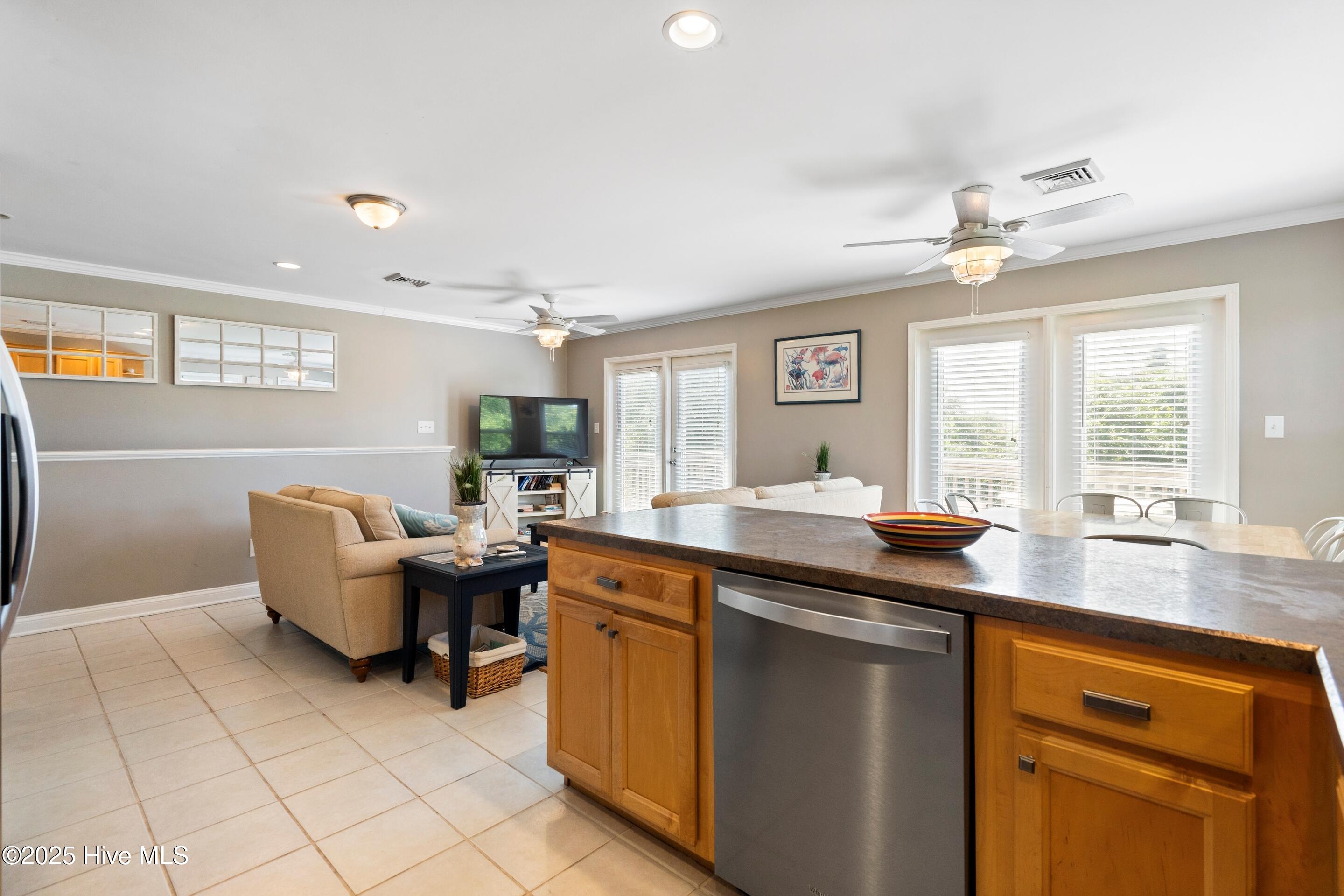 100517564 | Photo 26