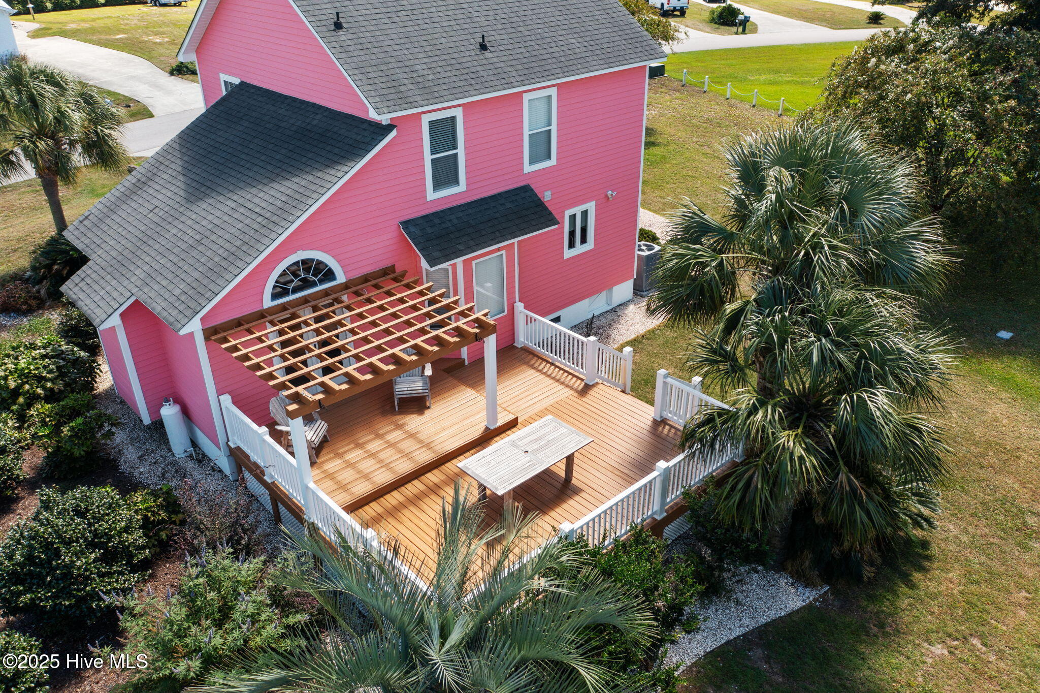 100509024 | Photo 22