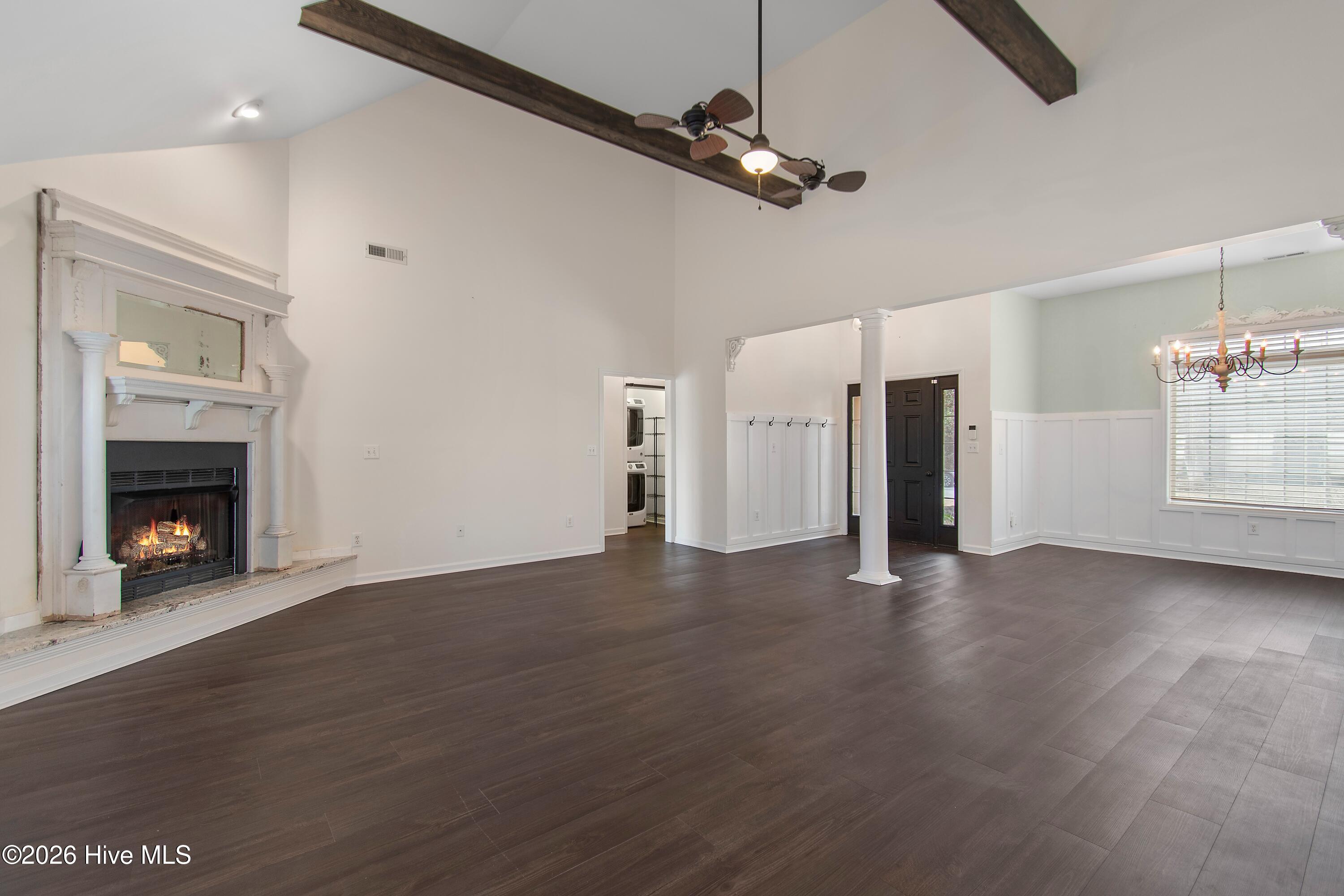 100555536 | Photo 11