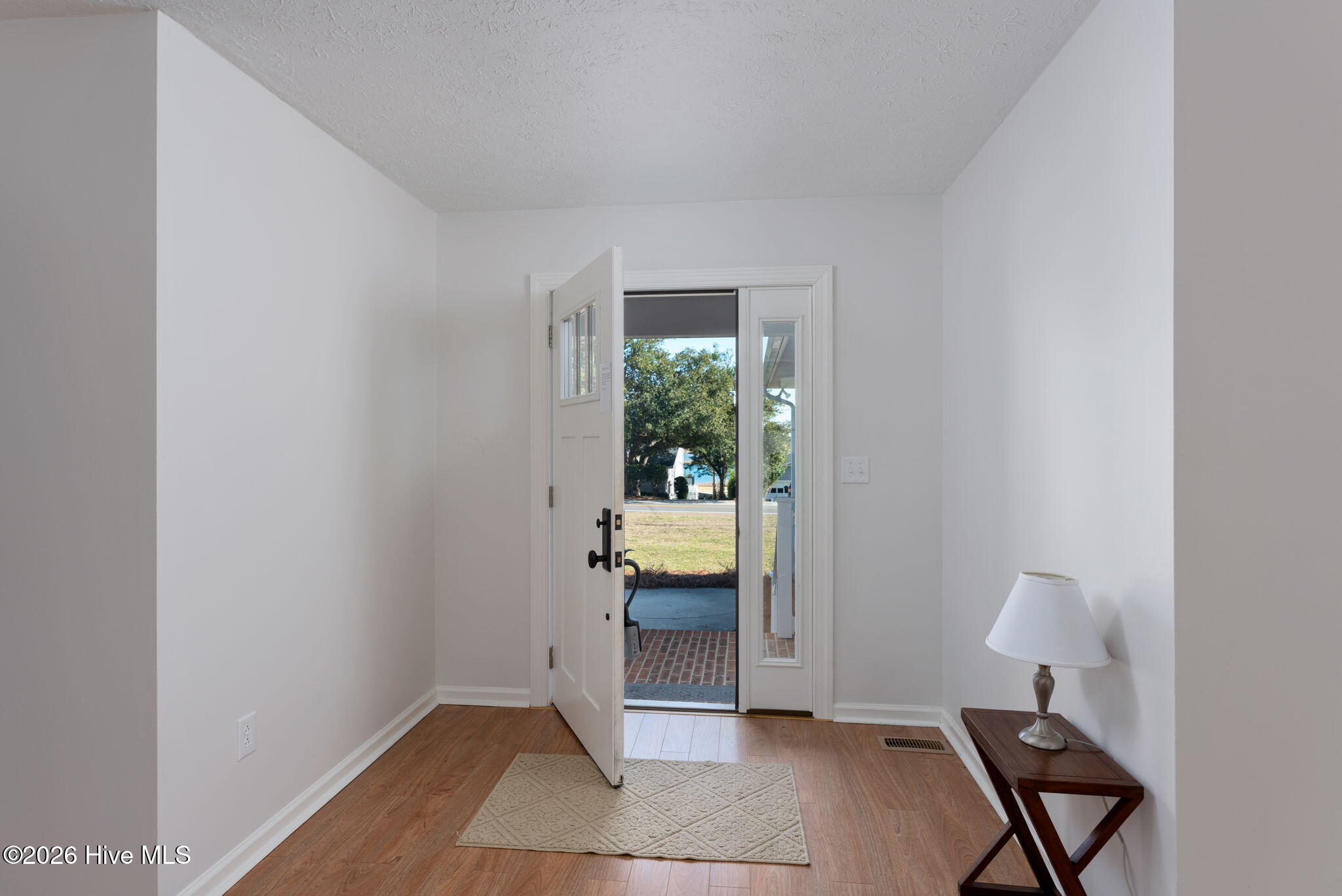 100553404 | Photo 42