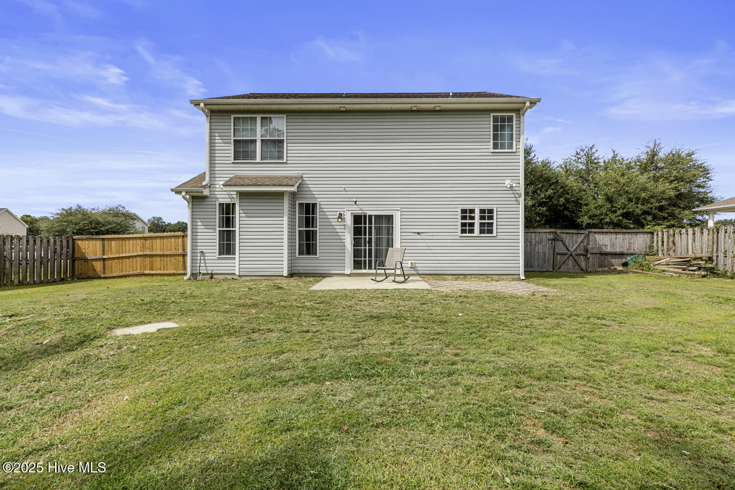 100533830 | Photo 31