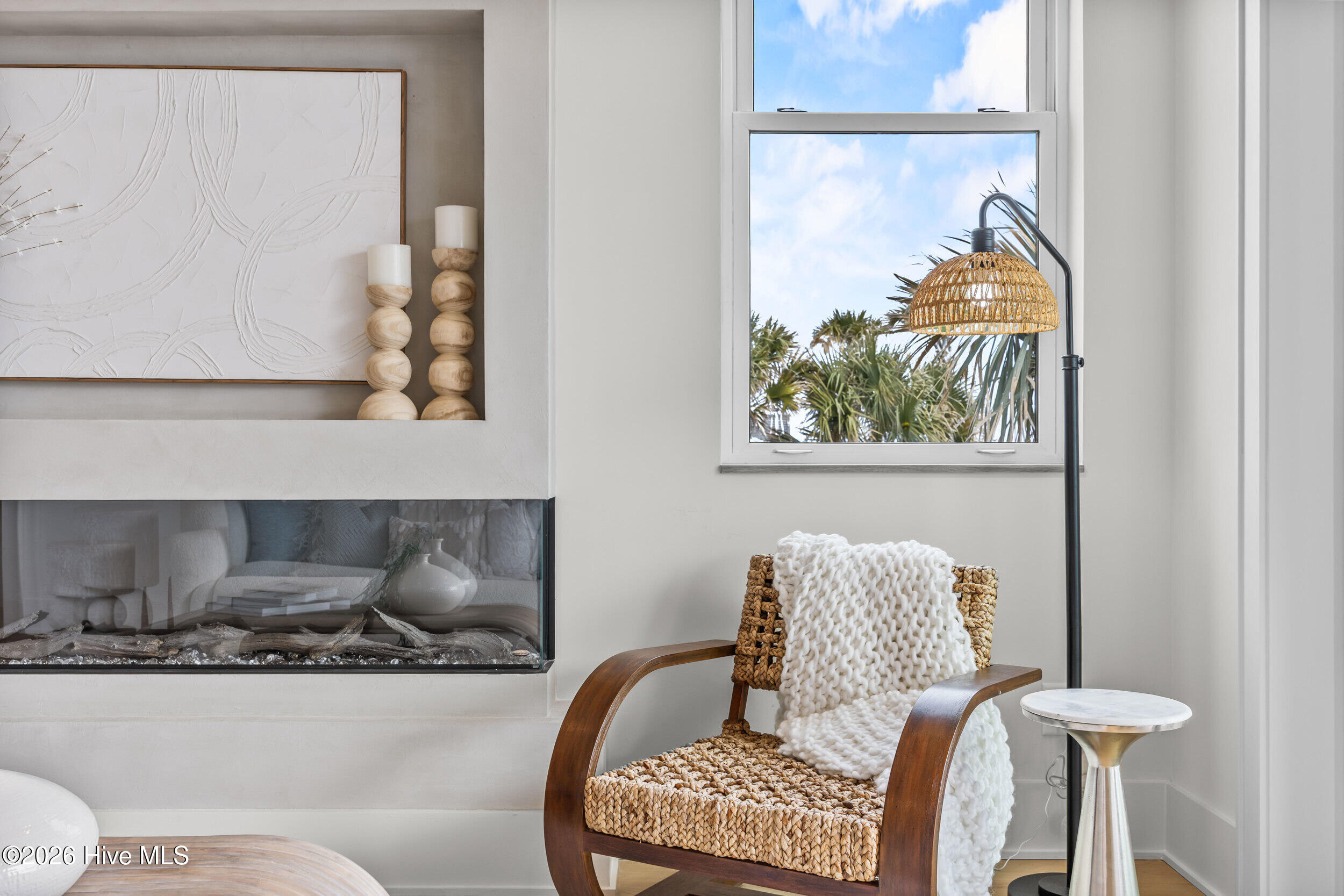 100557760 | Photo 18