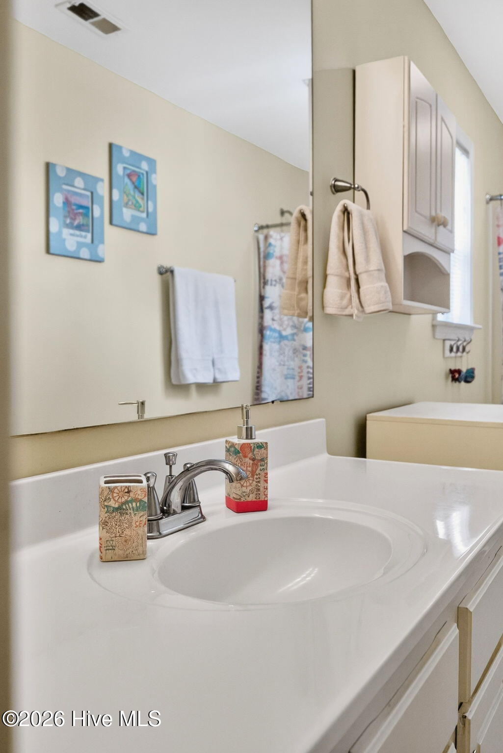 100558532 | Photo 33