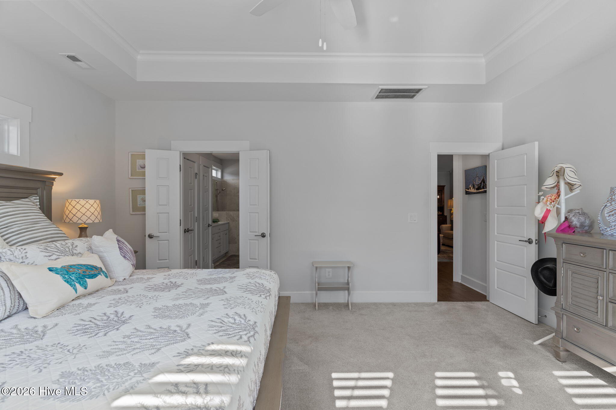 100552868 | Photo 27