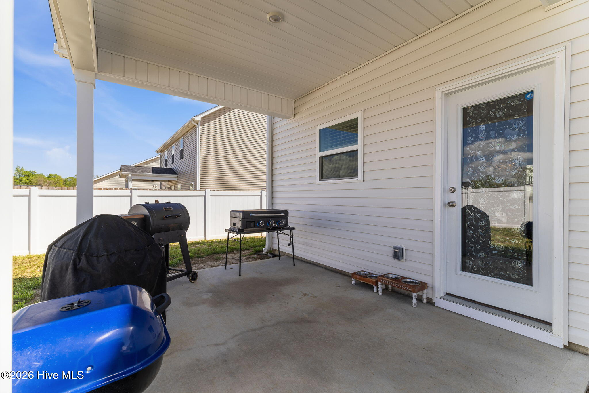 100566000 | Photo 44