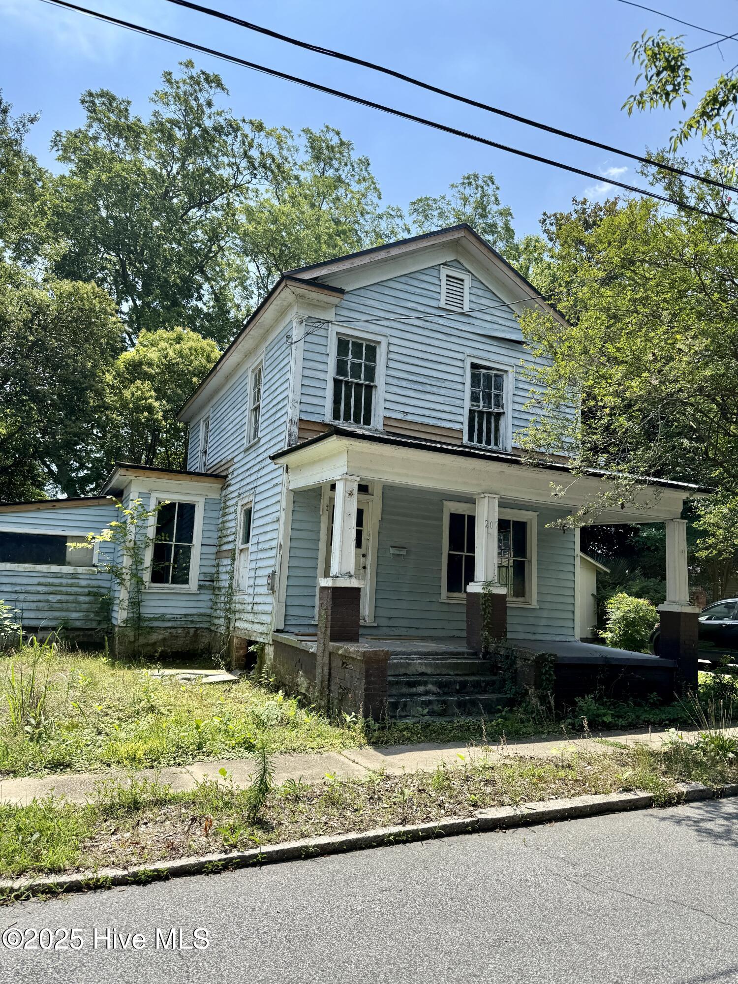 Homes for sale in Washington, NC | 207 N Pierce St, Washington, NC 27889 | MLS# 100515958