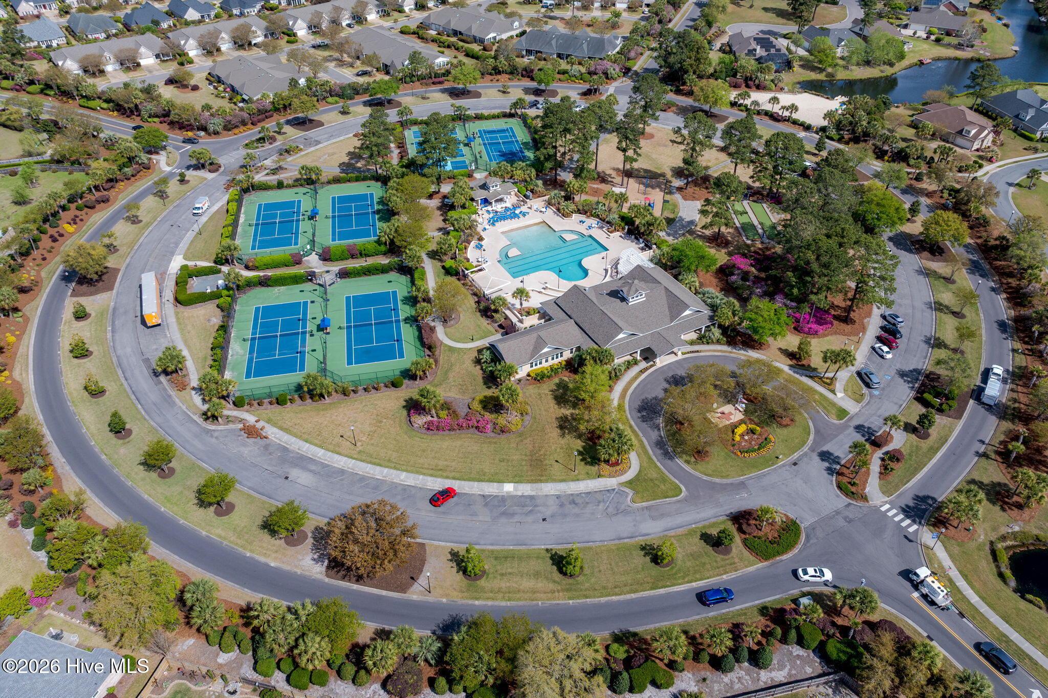 100564591 | Photo 38