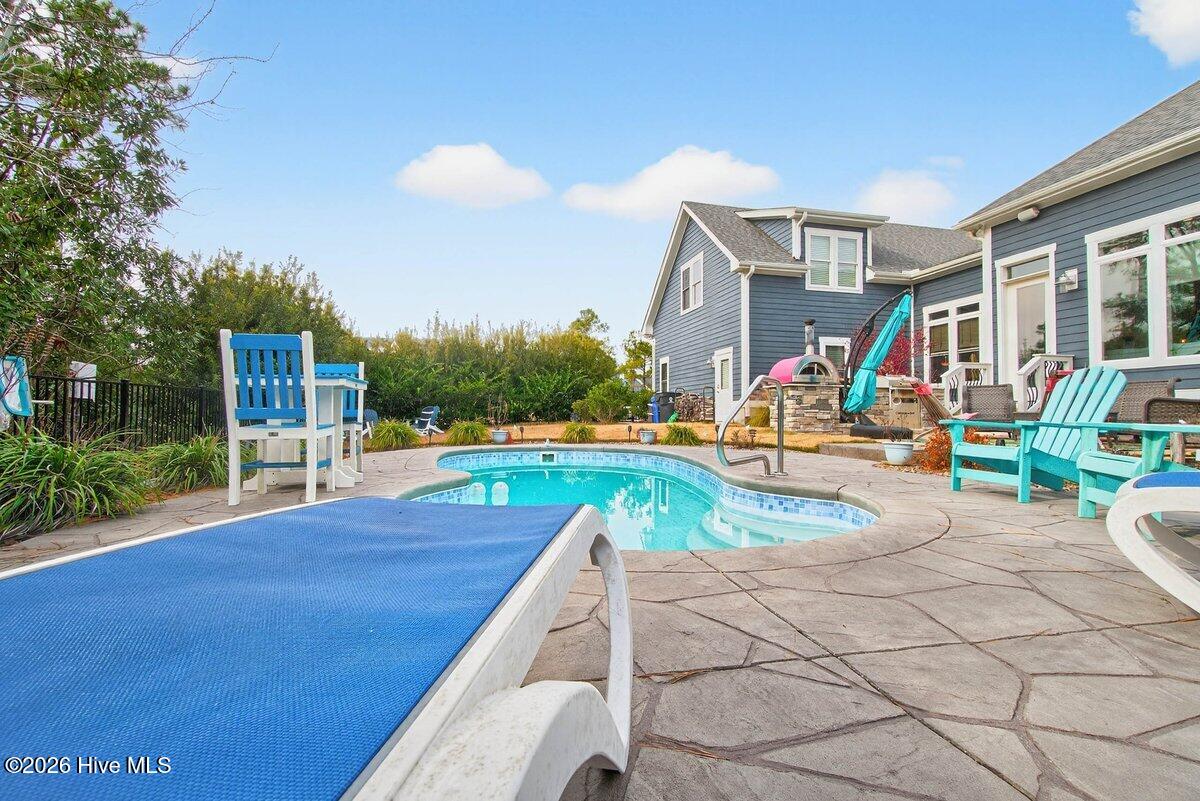 100546549 | Photo 40