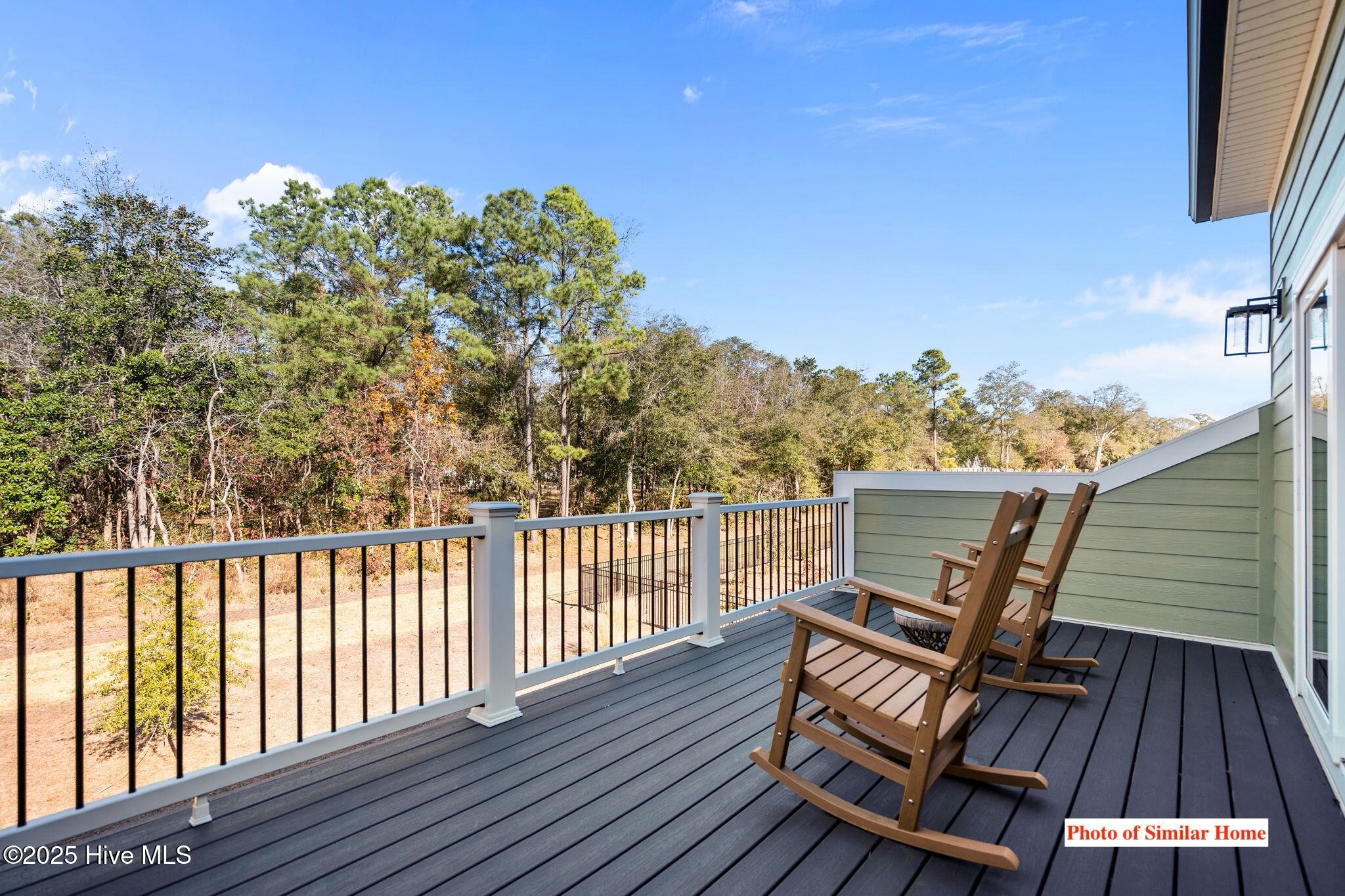 100545835 | Photo 46