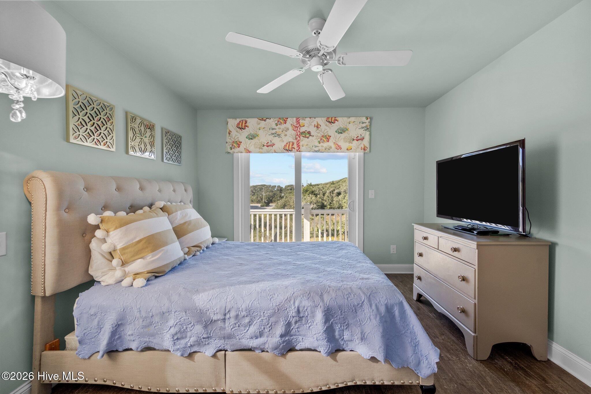 100548850 | Photo 20