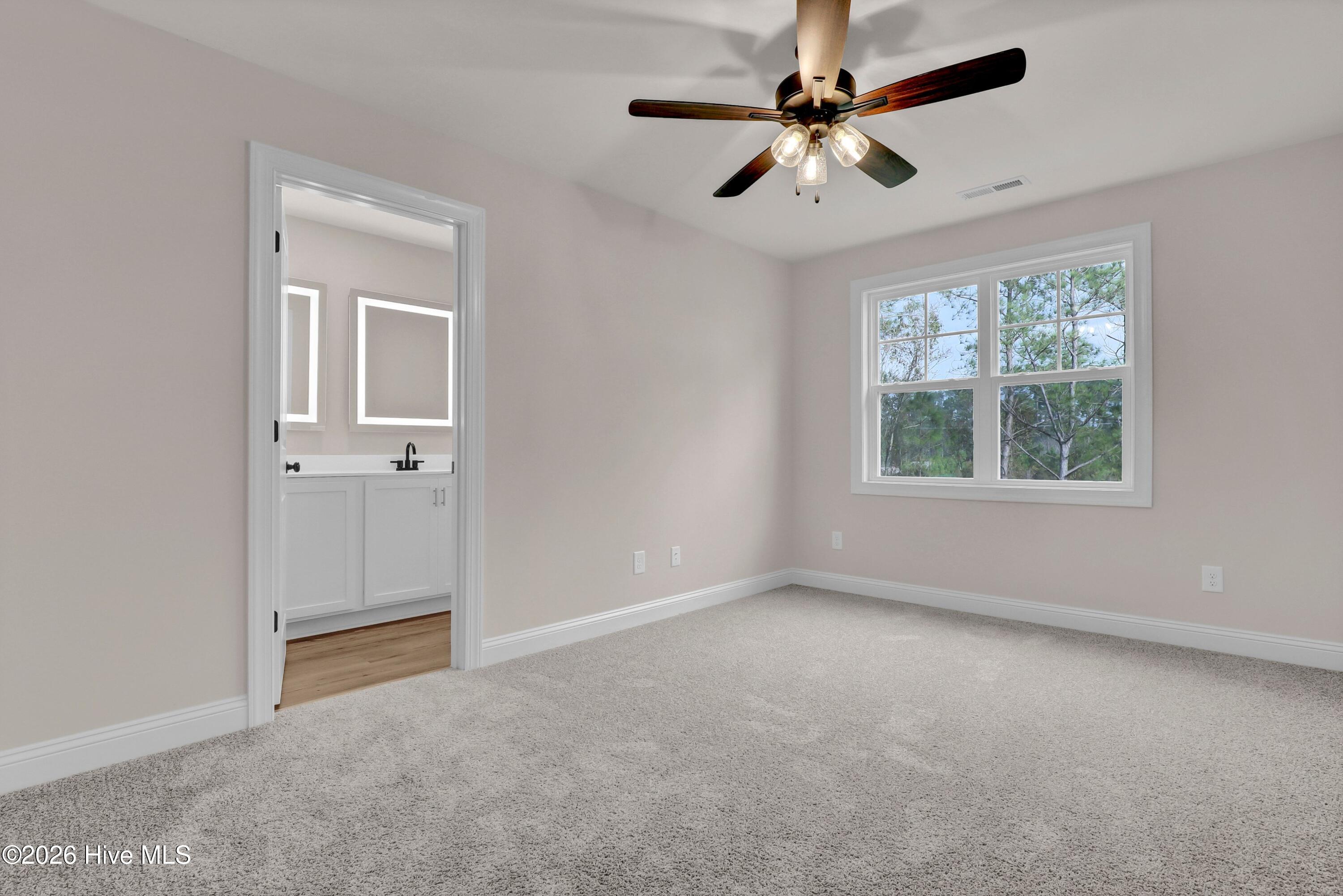 100559482 | Photo 25