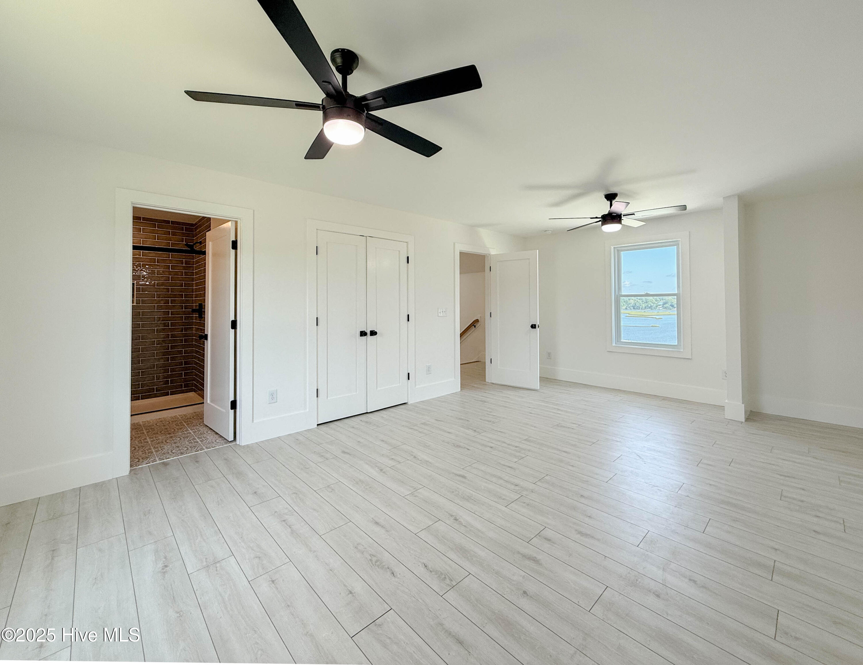 100539536 | Photo 98