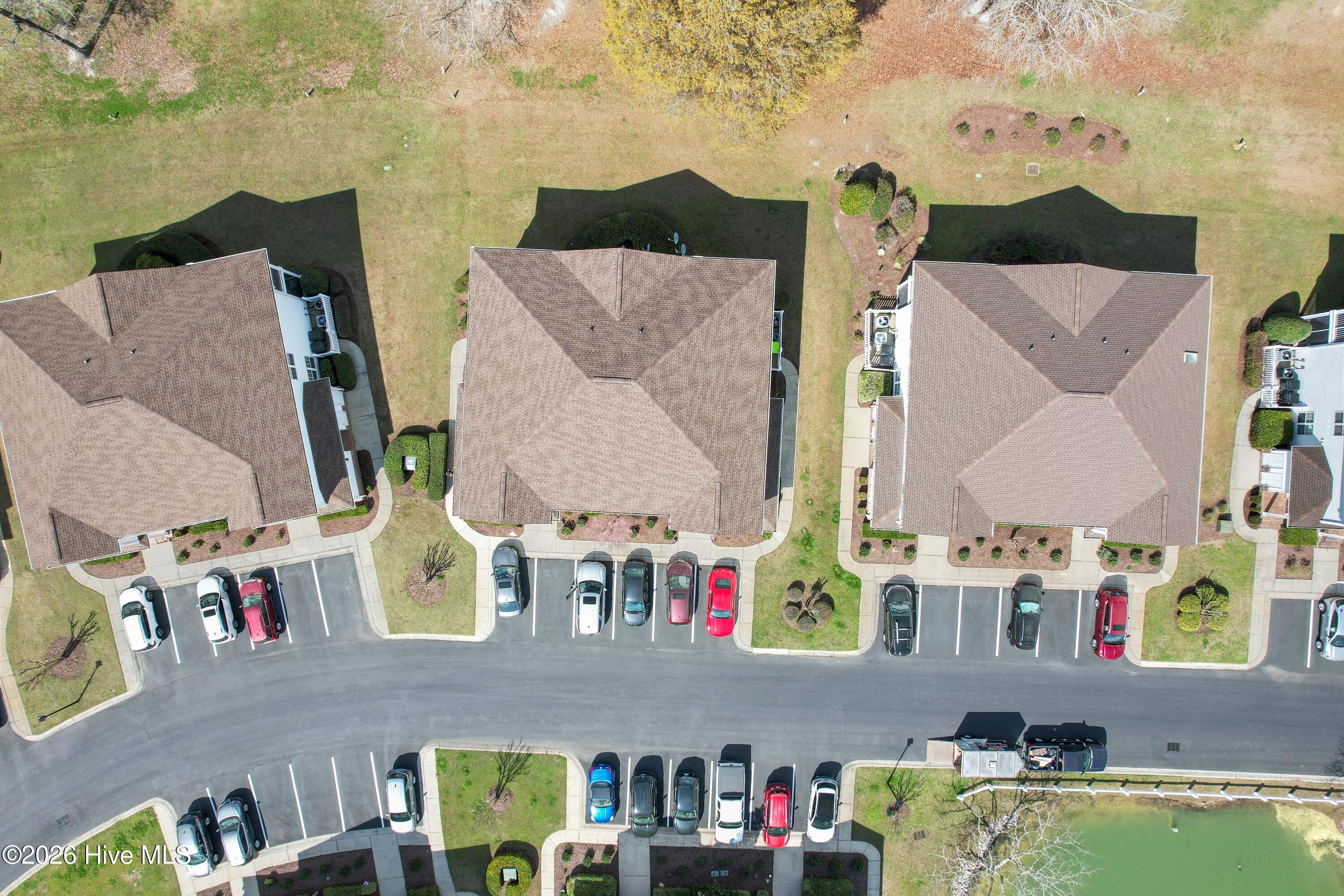 100560403 | Photo 34